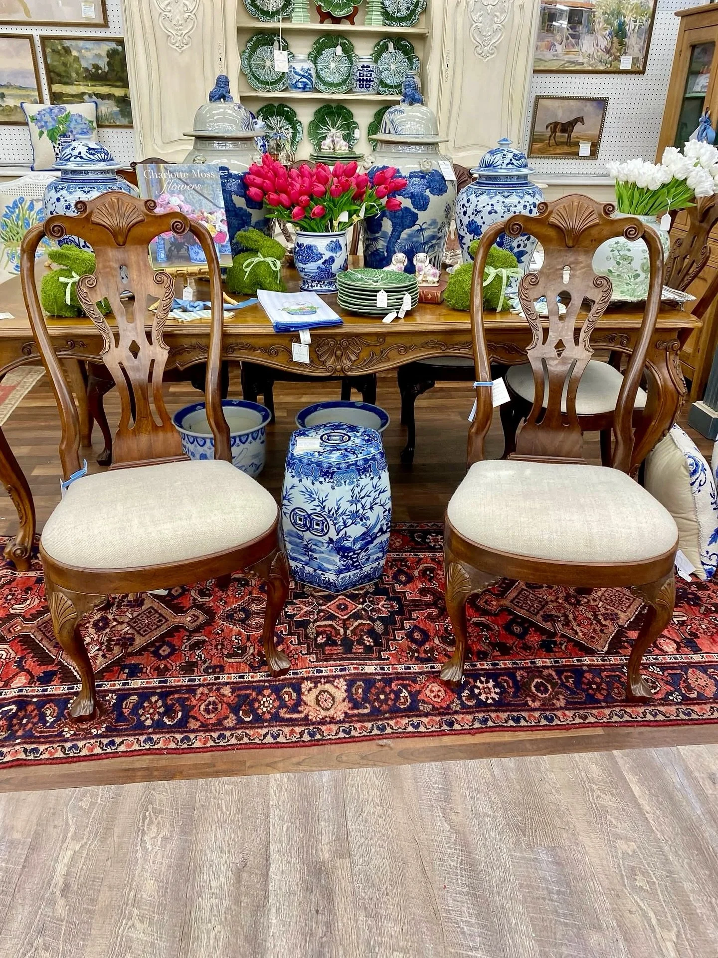 ❤️ It&rsquo;s Dealer&rsquo;s Choice Night! 📣 Your weekly first look at some of the newest, best, and most swoon worthy finds at The Queen 👑 March 9, 2026

✨ What is Dealer&rsquo;s Choice? ⬇️
It&rsquo;s our weekly digital catalog featuring hand pick