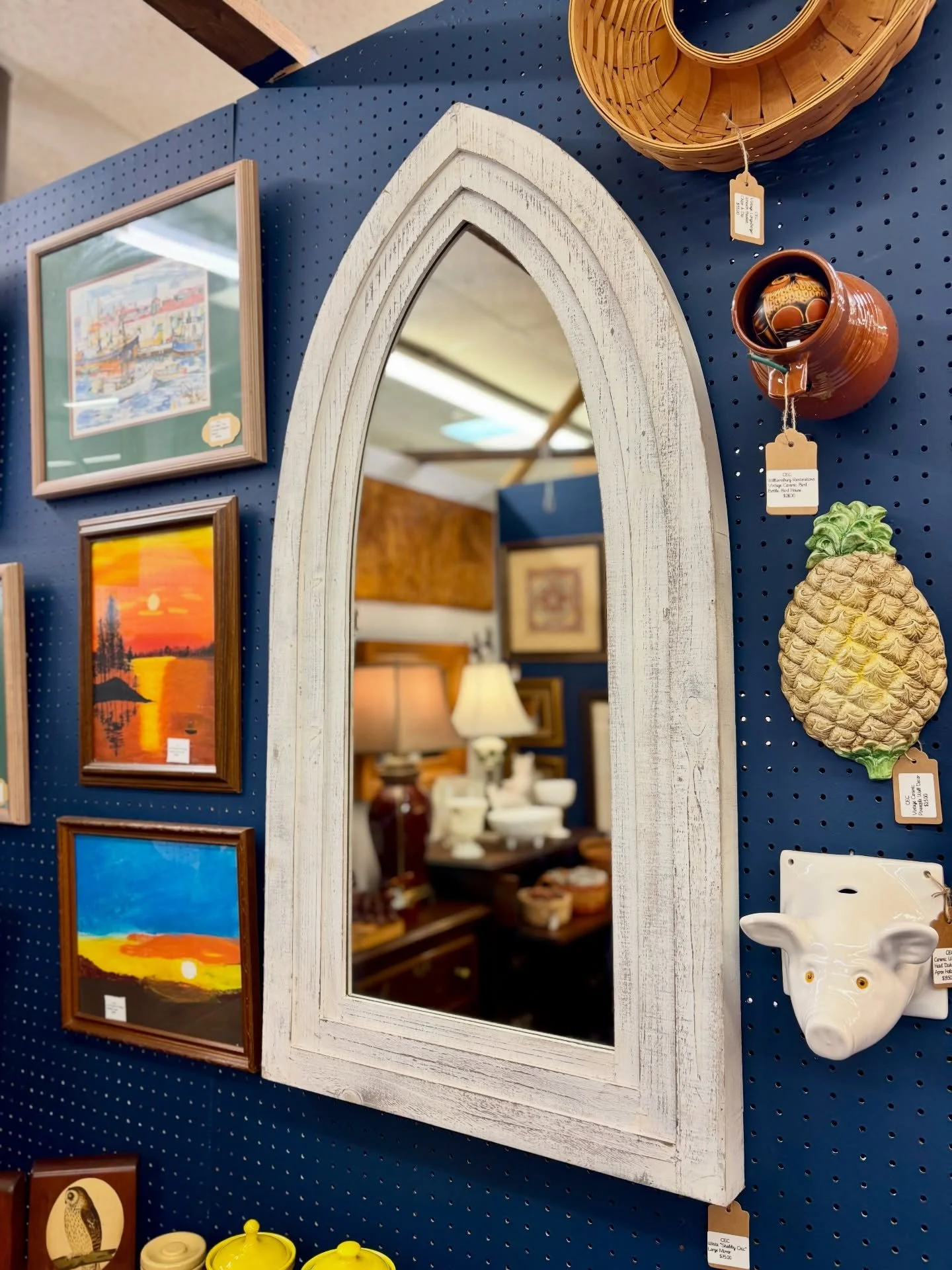 Looking for the perfect finishing touch? We&rsquo;ve gotchu! Tonight in MARIETTA we&rsquo;re featuring mirrors in every style, from vintage charm to bold statement pieces. Come see what catches your eye in Marietta!

Dealer codes are in all caps, con