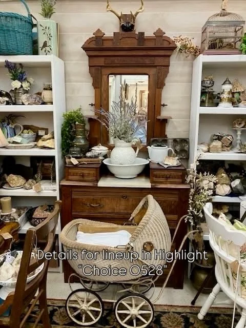 ❤️ It&rsquo;s Dealer&rsquo;s Choice Night! 📣 Your weekly first look at some of the newest, best, and most swoon worthy finds at The Queen 👑 May 28, 2026

✨ What is Dealer&rsquo;s Choice? ⬇️
It&rsquo;s our weekly digital catalog featuring hand picke