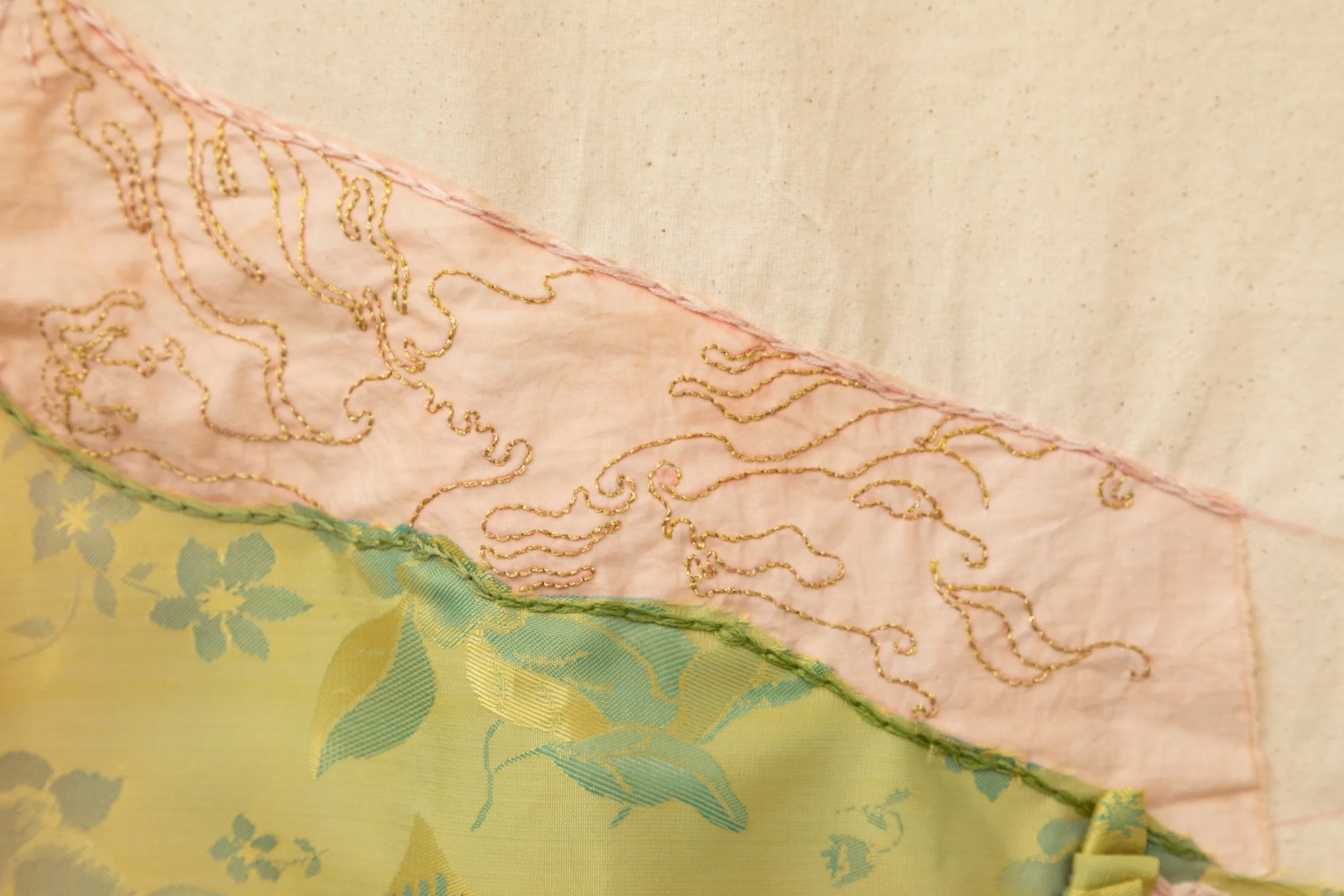 Azhdarha is guarding, 2014/ Cotton, natural dyes, vintage silk, wood/ 115x112 cm