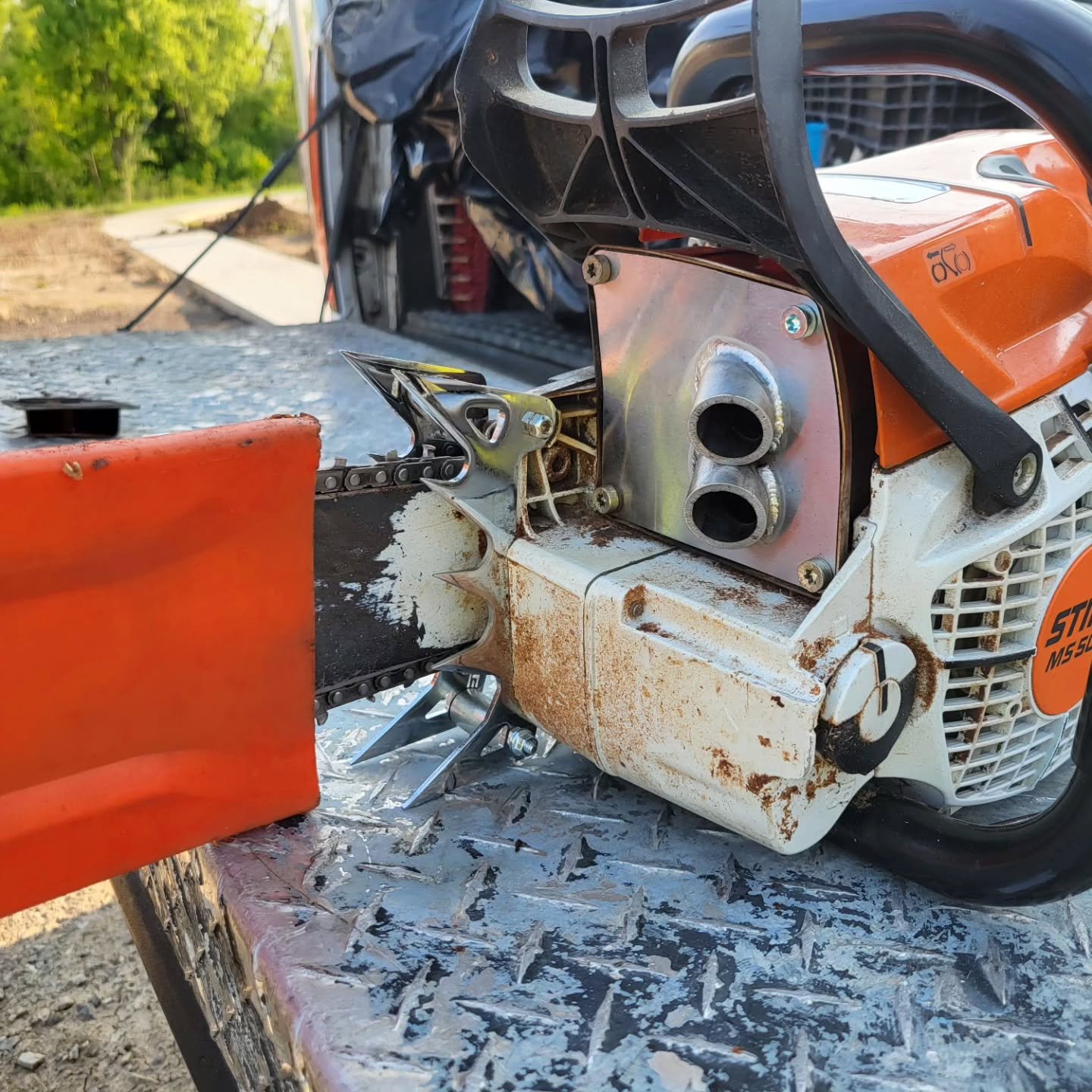Little 500i upgrade with exile Dawgs! And beef monster exhaust from Exile as well... if your looking for local great parts hit em up @performancesawparts 

#blessed
#arborist