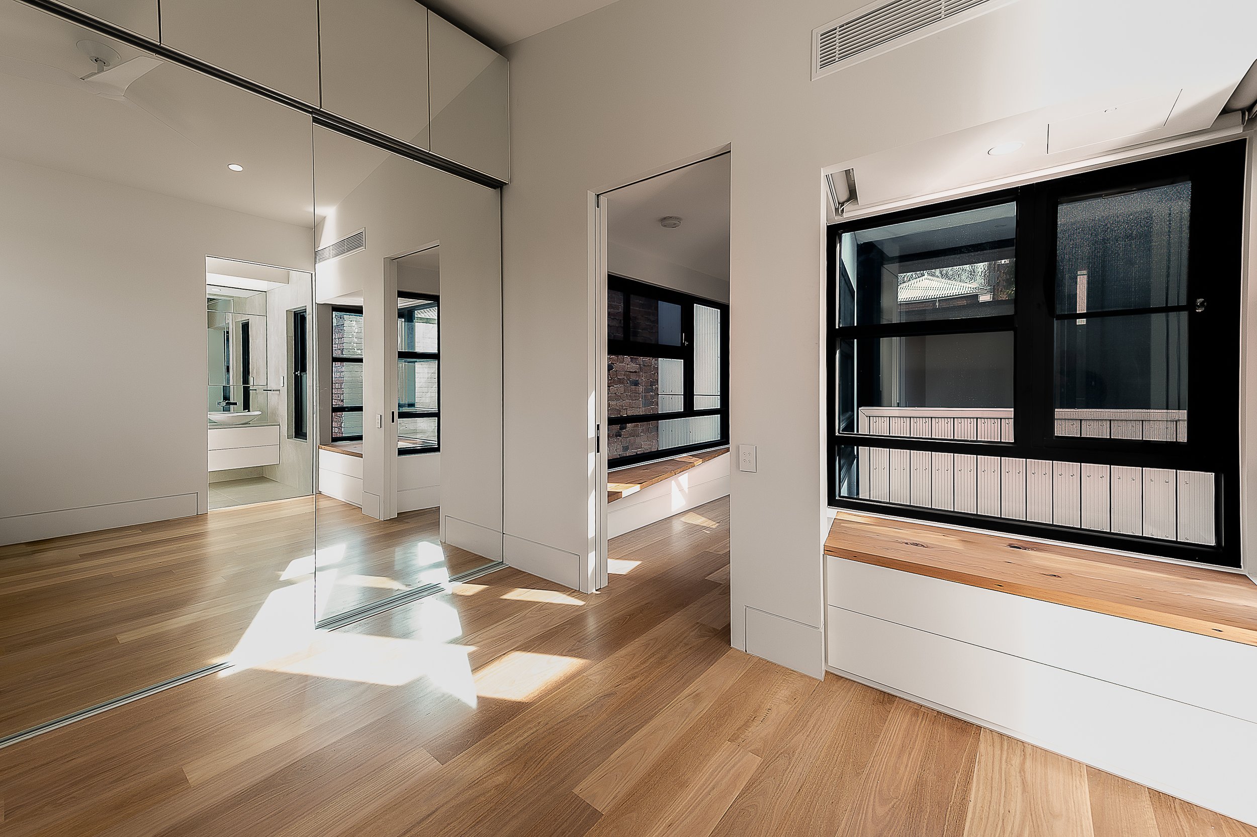 07_5739-resaltsadds_Bridge House_Angelucci Architects_Square Photography.jpg