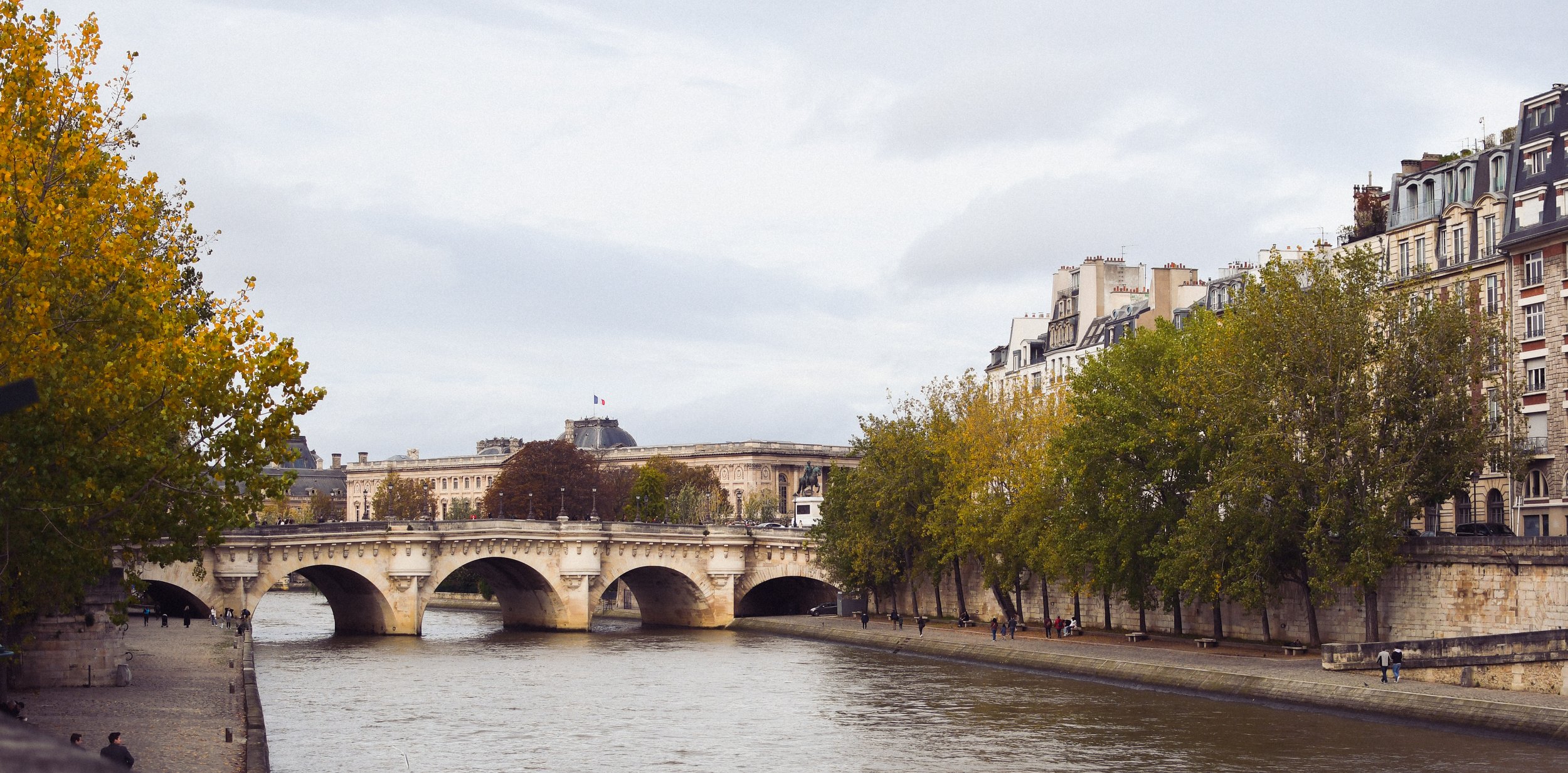 PARIS, FR