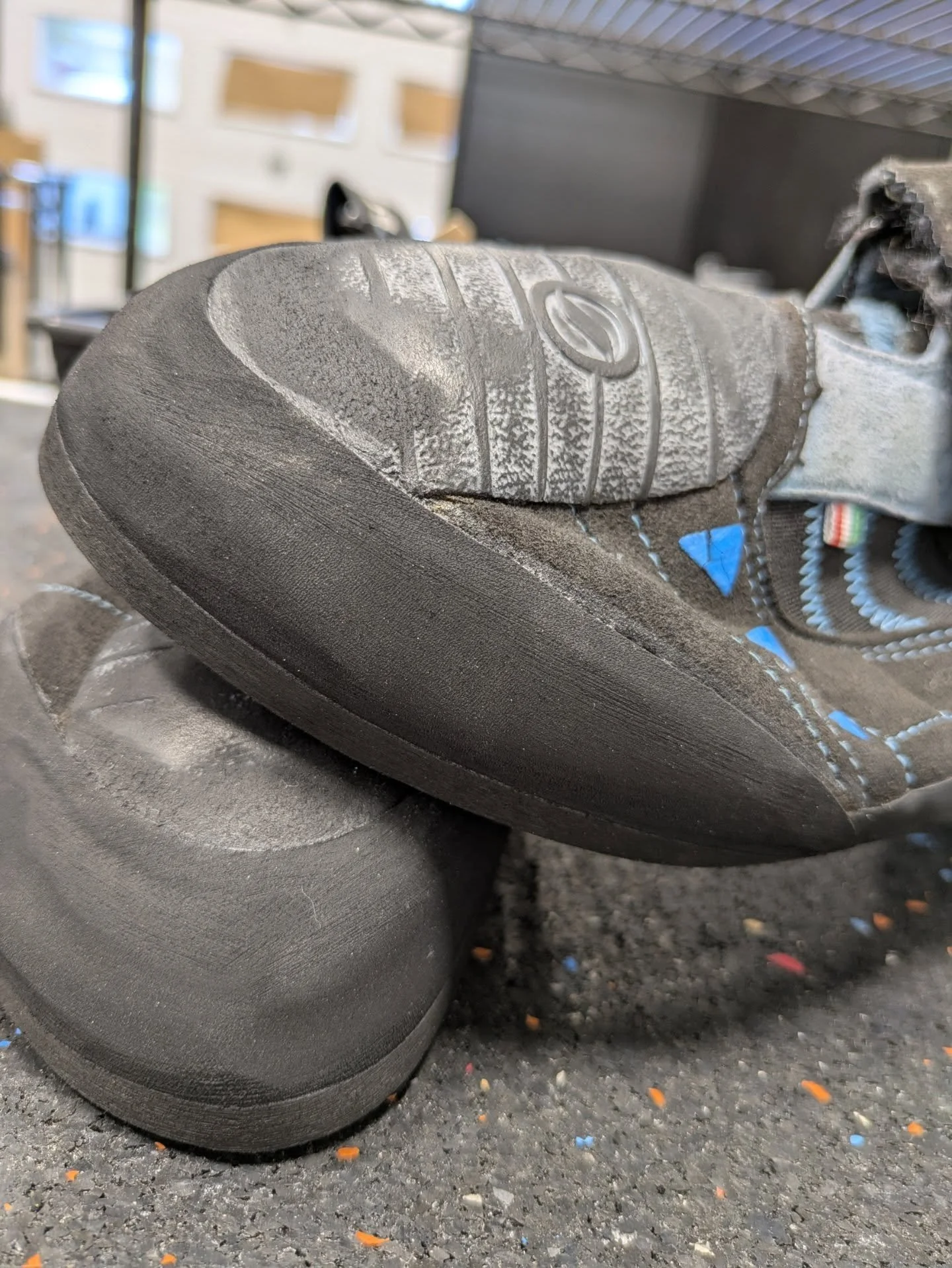 WOW 🤯

Some fresh edges on these @scarpana Instincts with a full rand and full split sole replacement. Keep scrolling for some crazy before pics. 

We recommend not waiting until this point, but we were still able to bring this shoe back to life.

-