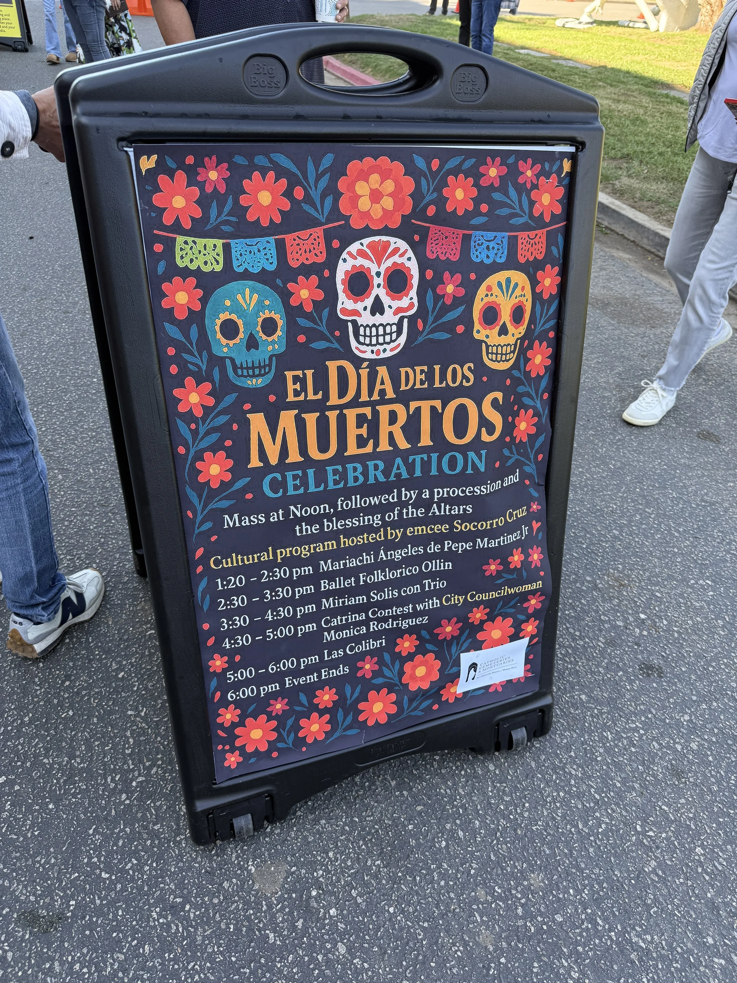 Día de los Muertos Celebration | November 1, 2025

ICON CDC joined the Día de los Muertos celebration, connecting with the community and sharing information about our free small business programs and services.