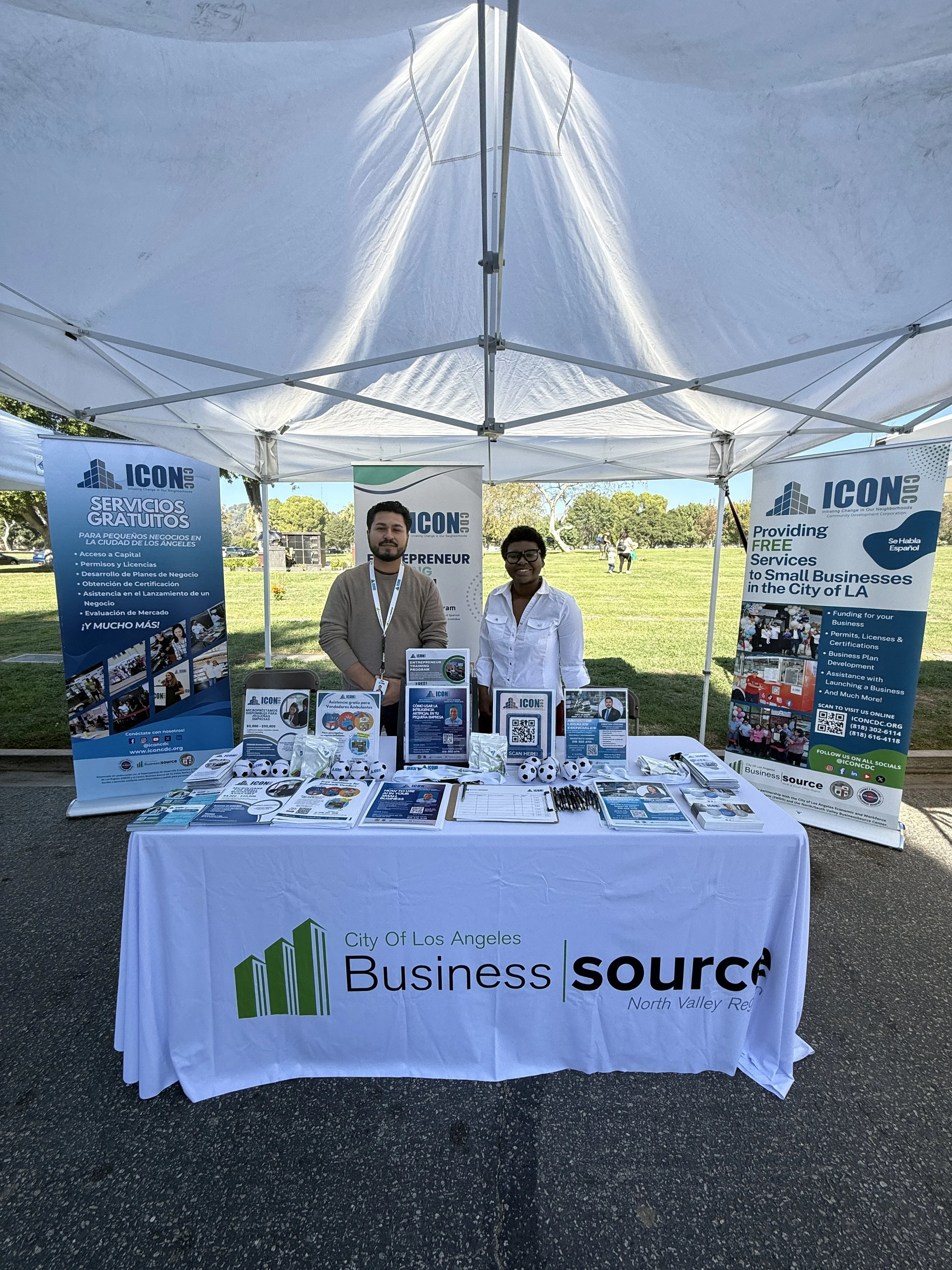 Día de los Muertos Celebration | November 1, 2025

ICON CDC joined the Día de los Muertos celebration, connecting with the community and sharing information about our free small business programs and services.