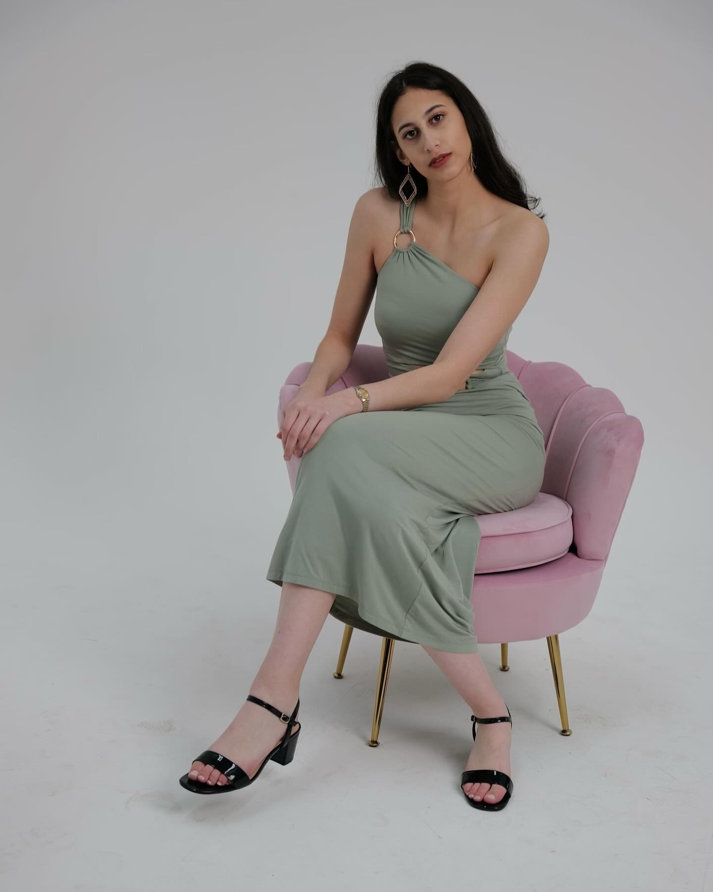 Fun shoot today @midtownstudio_ as shot, all natural, no edits.