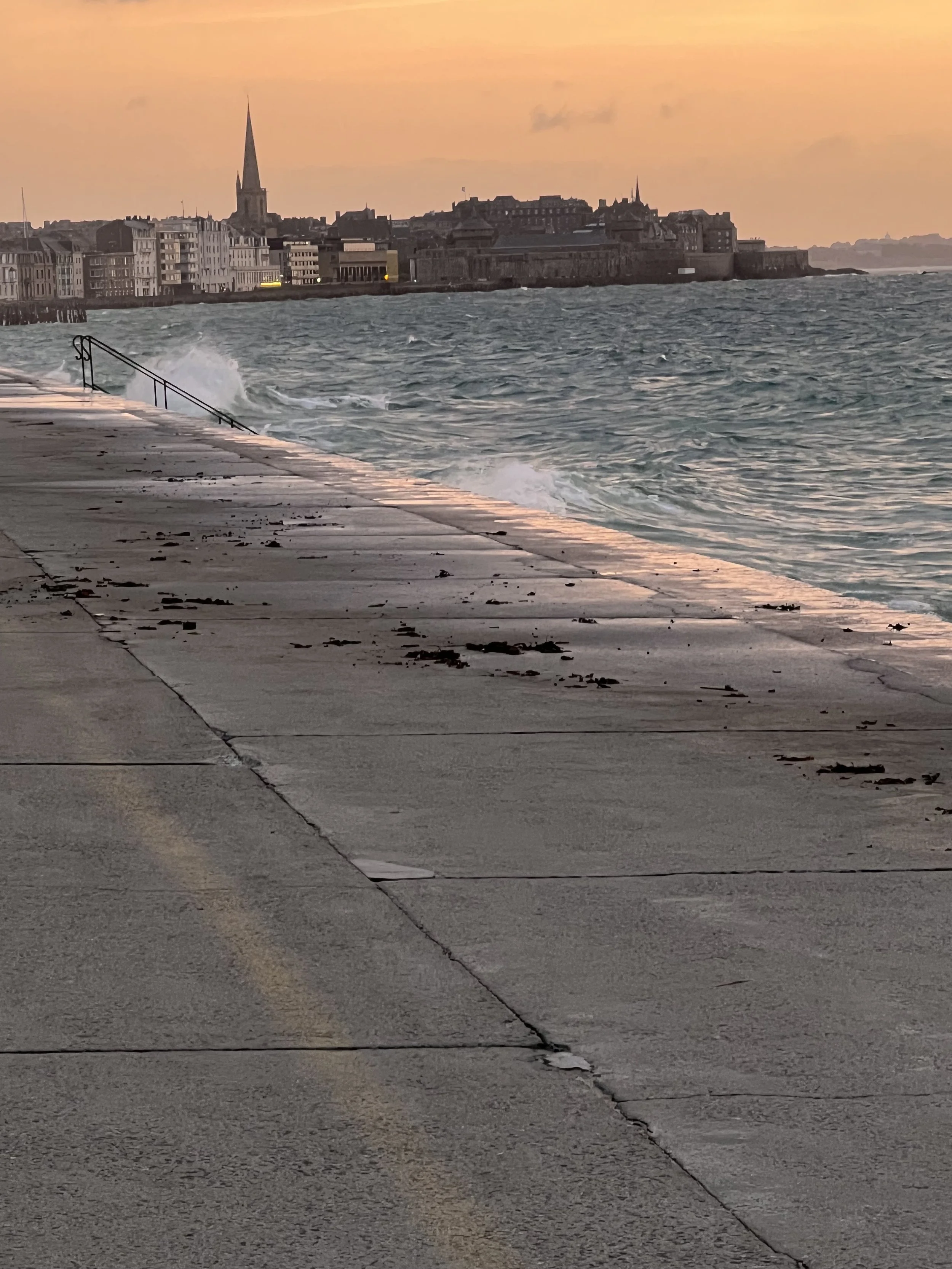 Super tide at dusk