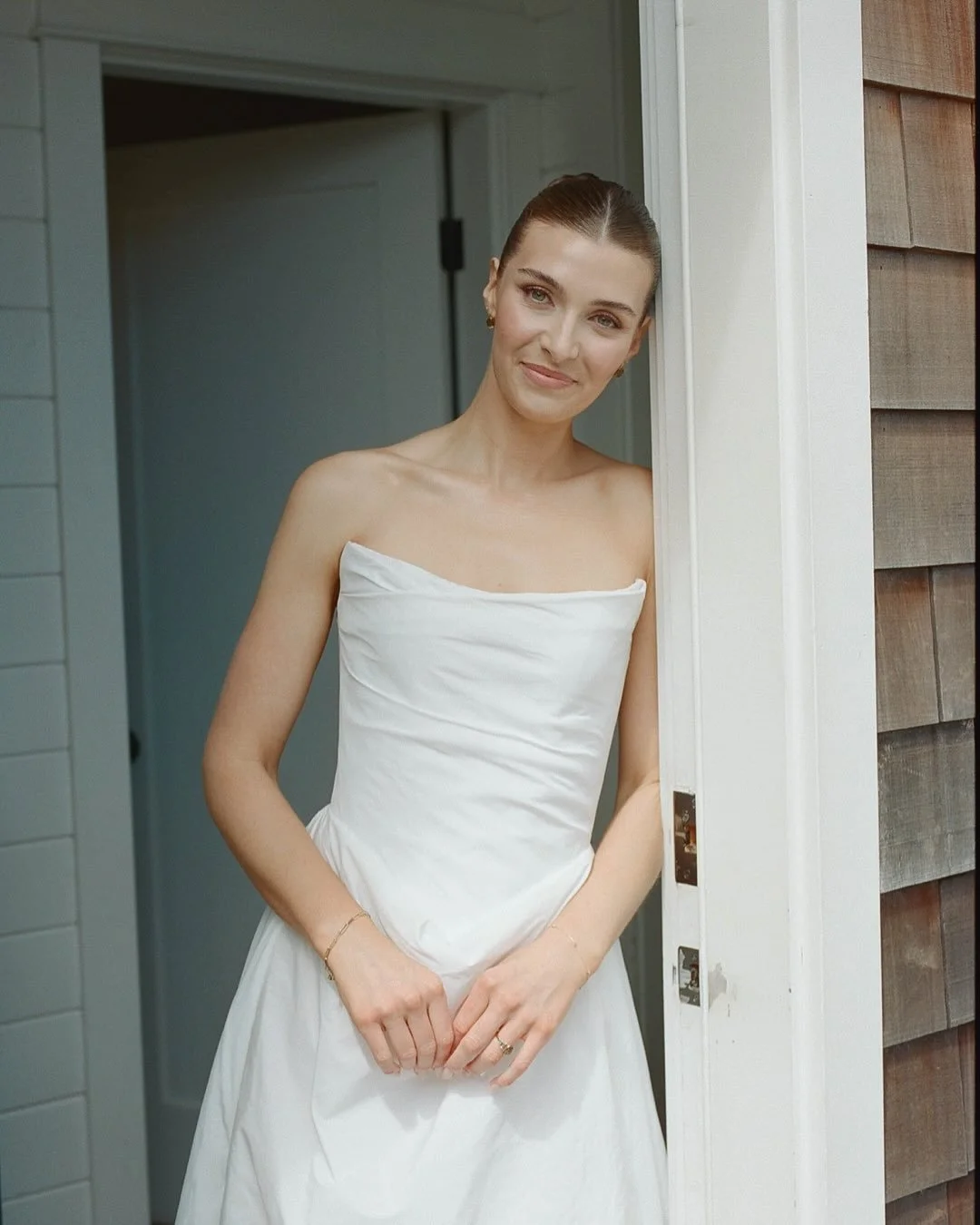 Sweet Julia, radiant inside and out and glowing with love. Styled by @editbyeaster.