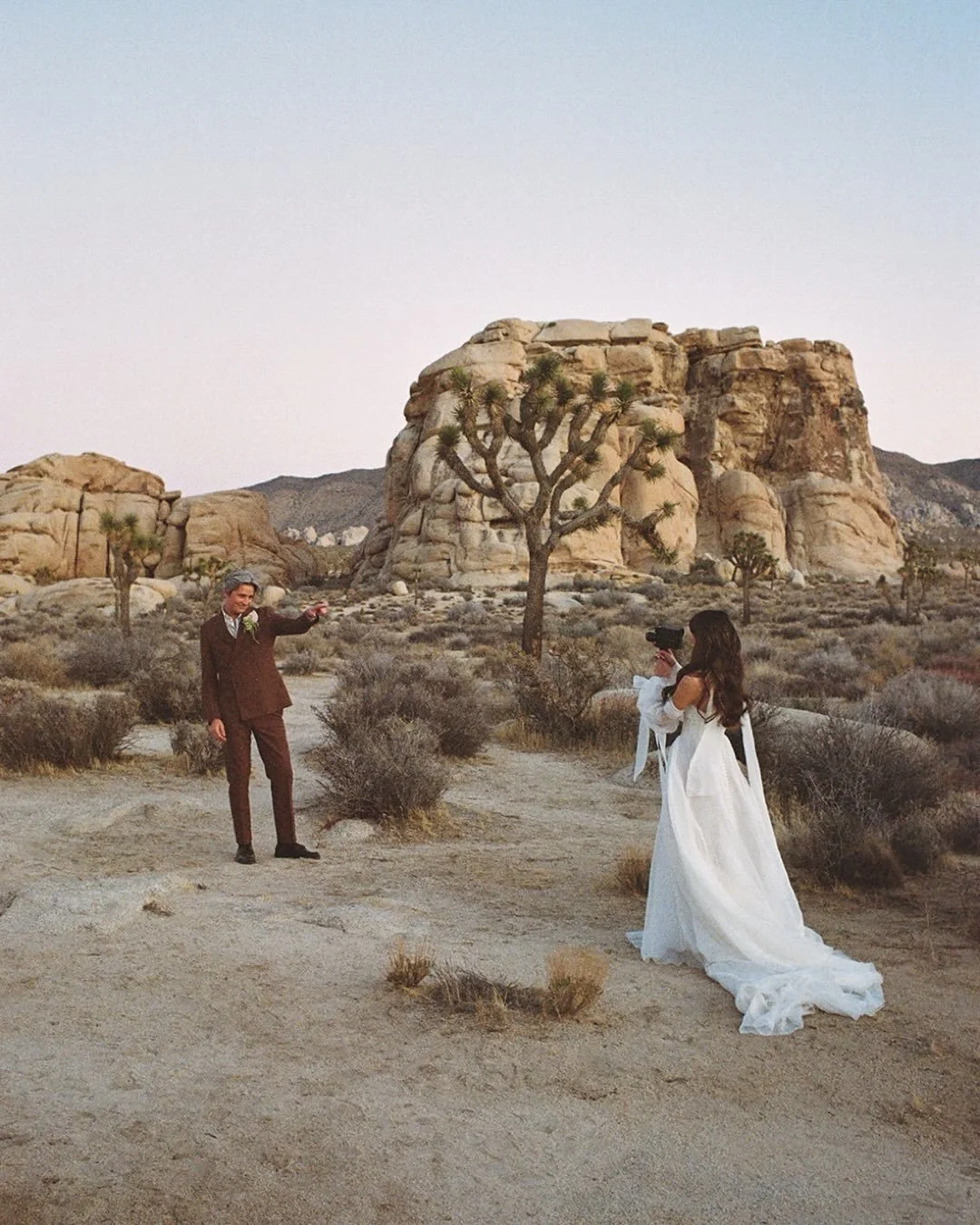 Phoebe + Jim on film. 
.
.
.
Planning &amp; Design |&nbsp;@amriandco
Photography |&nbsp;@benjaminwheeler
Super 8&nbsp;| @balugaweddings
Beauty Artist&nbsp;| @daniellamakeuphair
Florals&nbsp;| @goingsteadystudios
Dress&nbsp;| @j.andreatta_&nbsp;via&nb