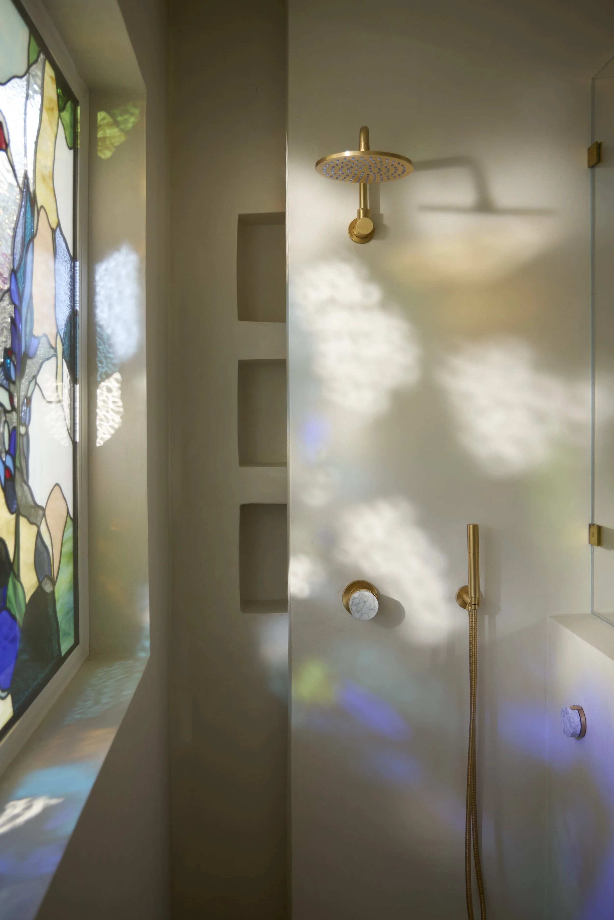 SKJ_Delprado_Primary Bath- Reflections-Niche.jpg
