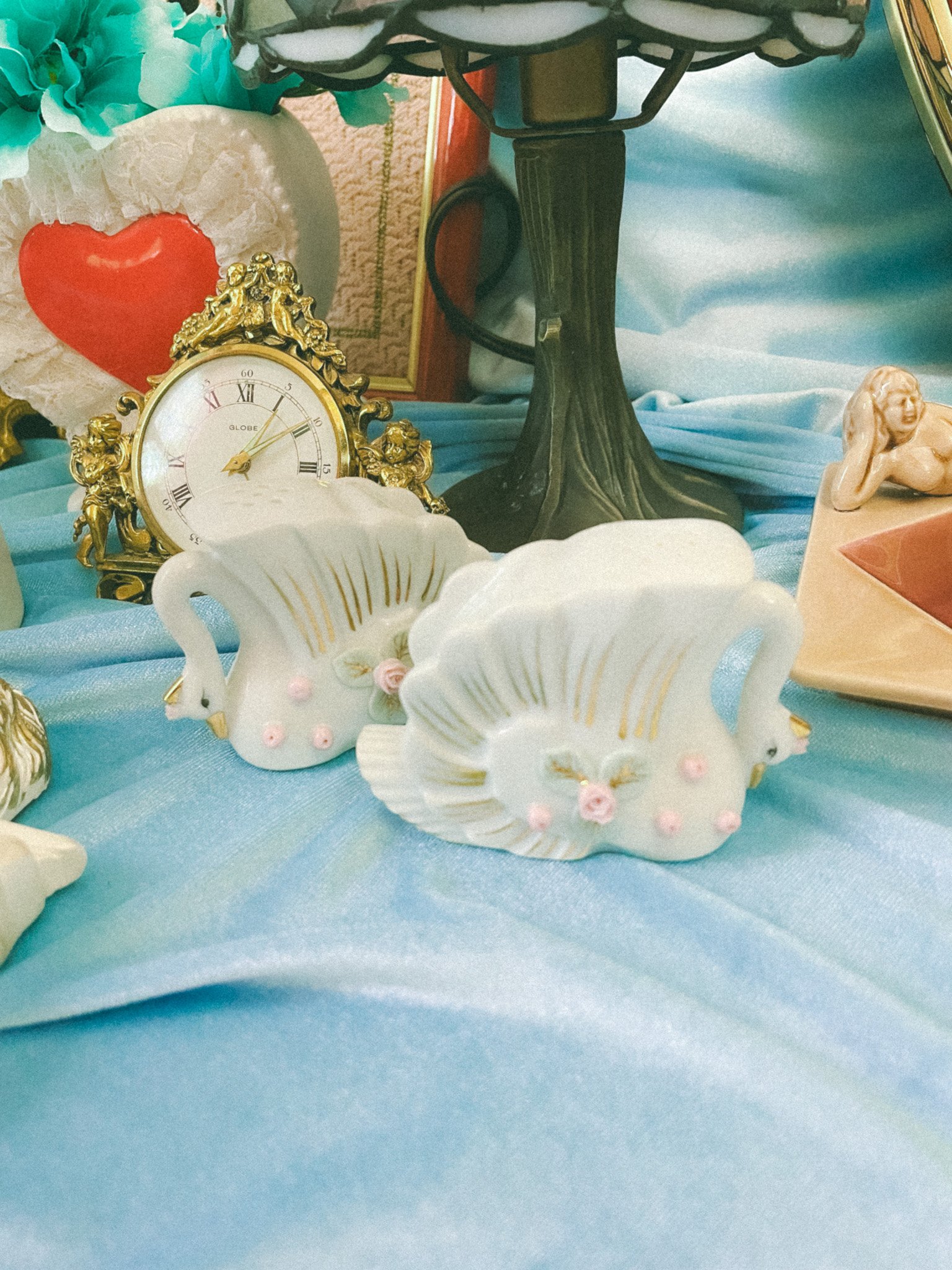 *NEW* ceramic swan salt & pepper shaker set