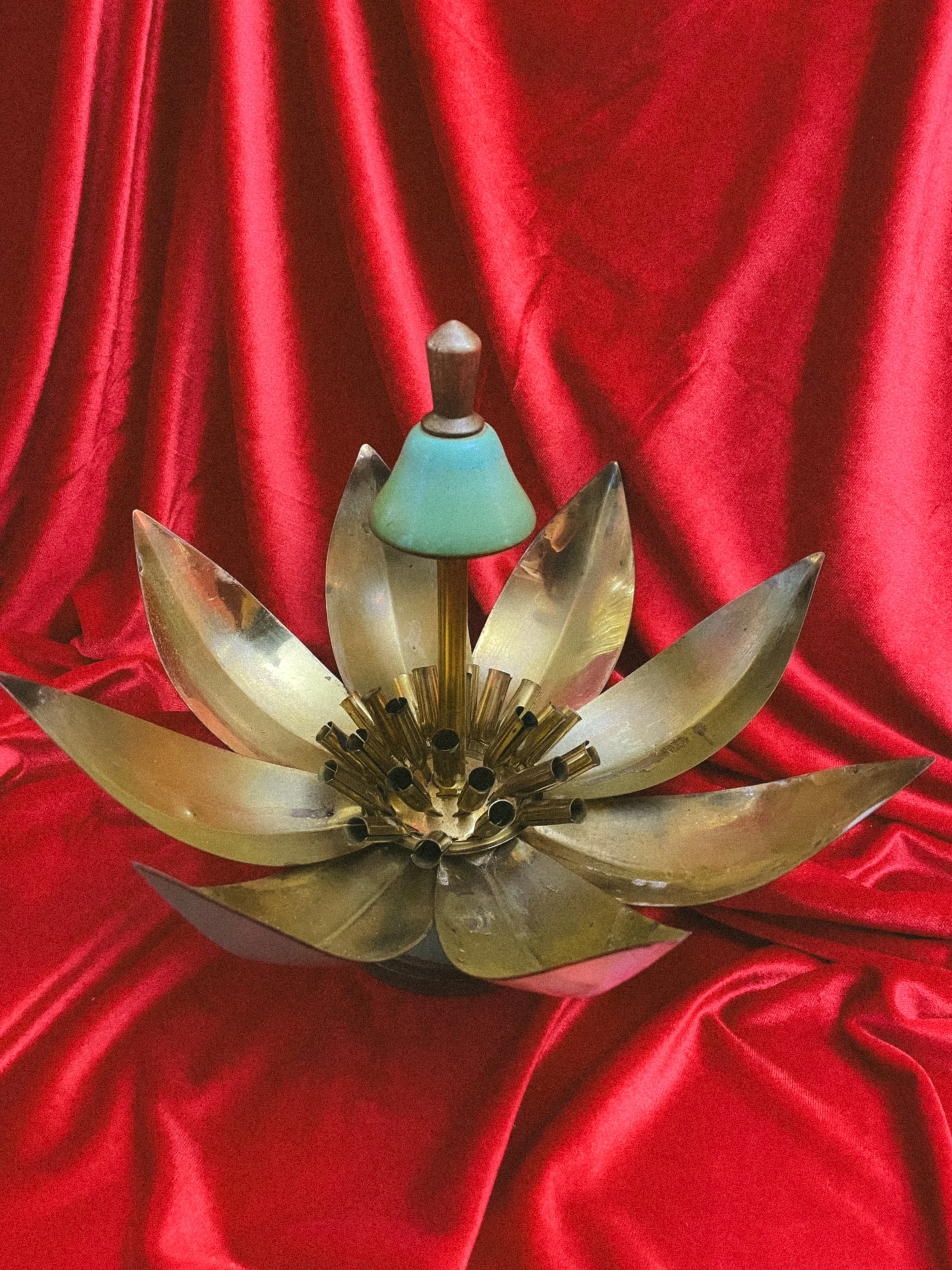 *NEW* rare antique lotus flower cigarette dispenser