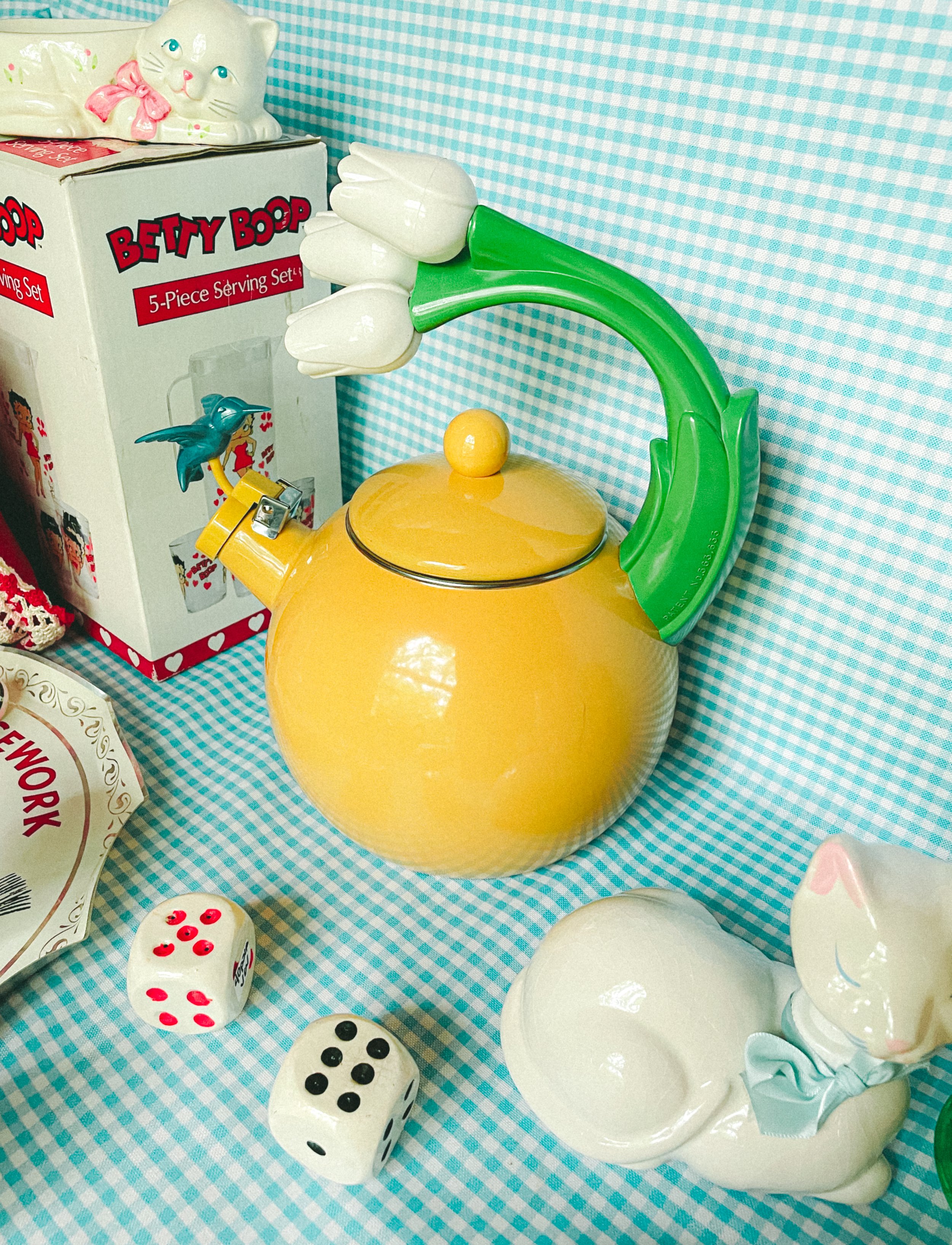 yellow hummingbird tea kettle