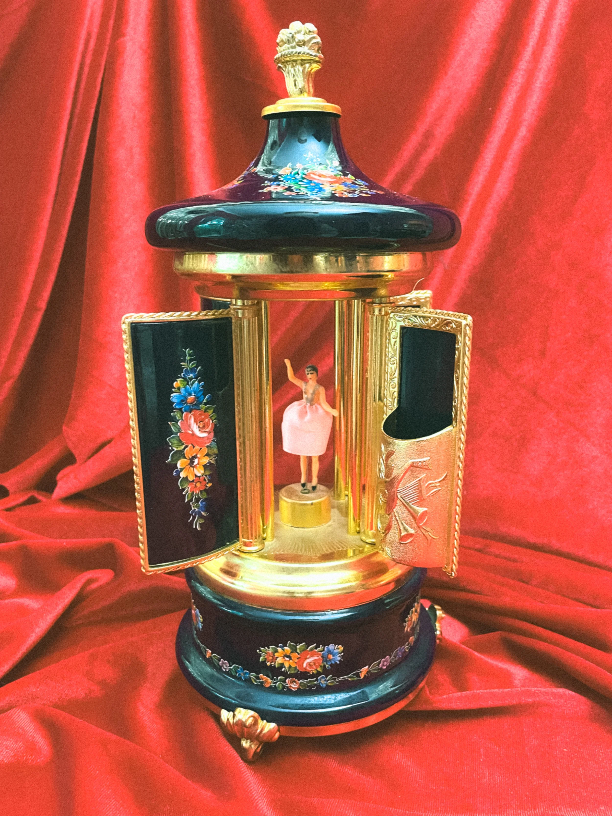 *NEW* antique italian lipstick music box carousel