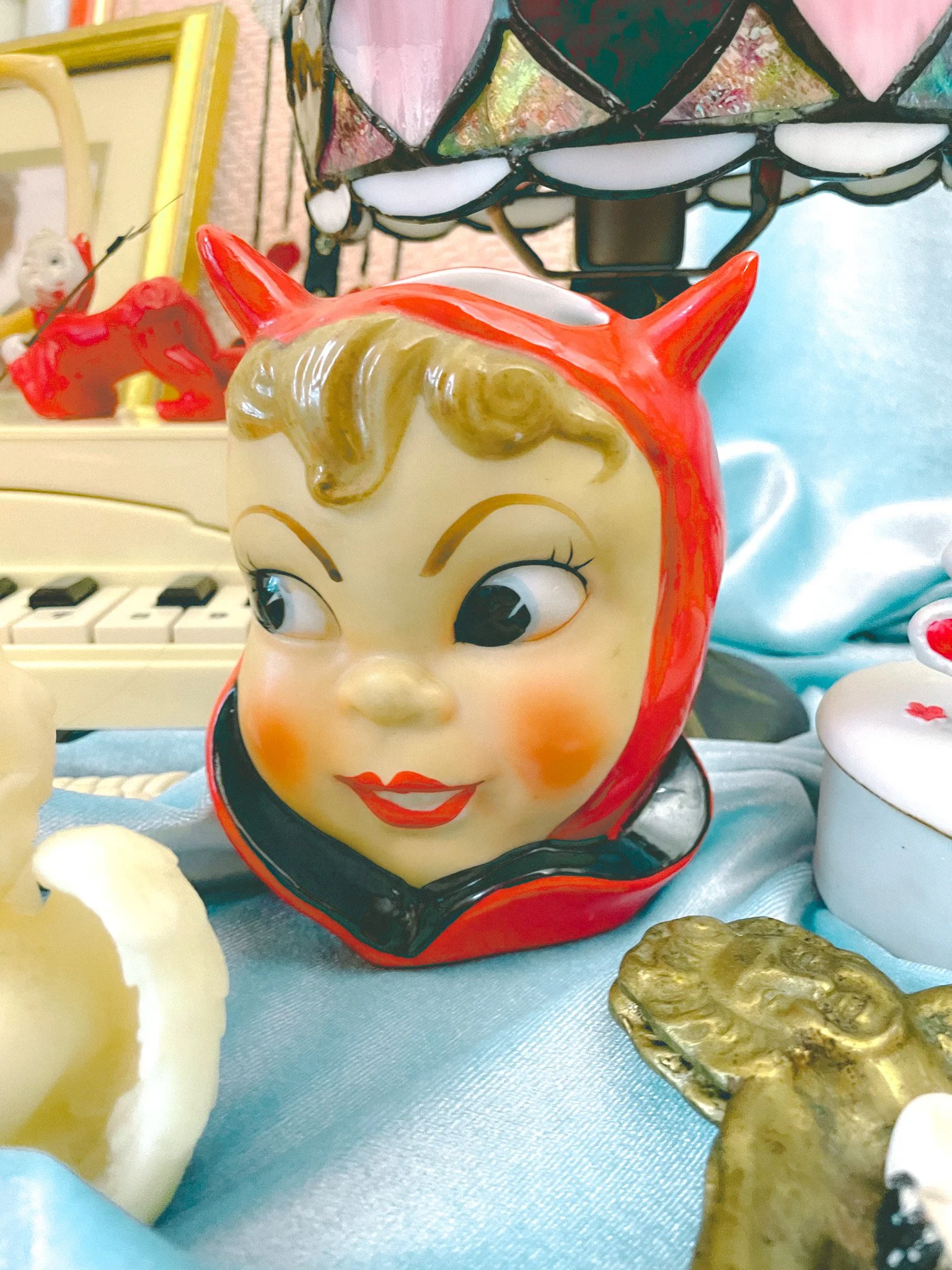 *NEW* rare devil girl planter wall pocket