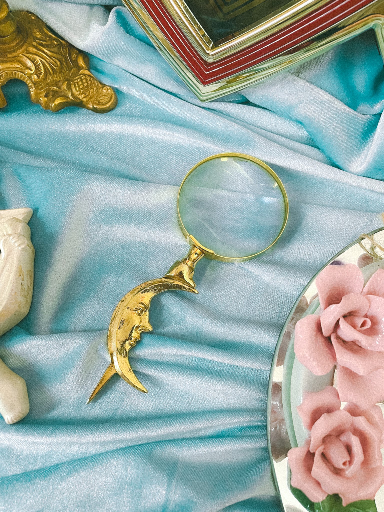 *NEW* brass luna magnifying glass