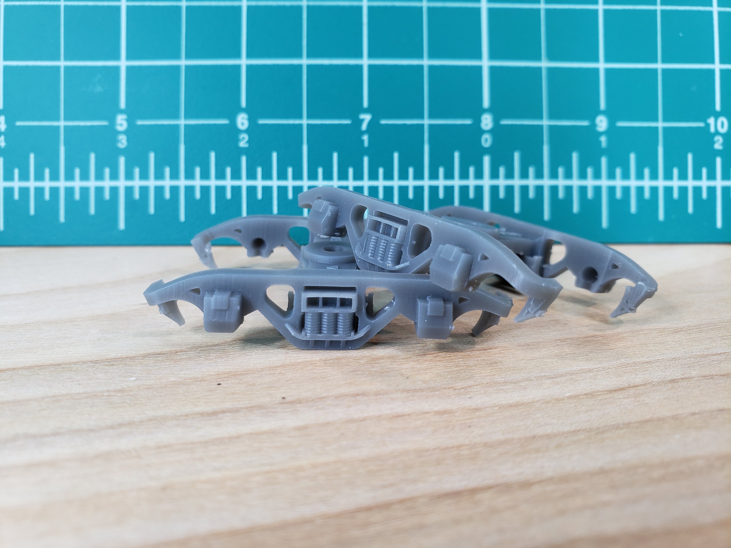 S Scale CBC - B&LE Clasp 70t.jpg