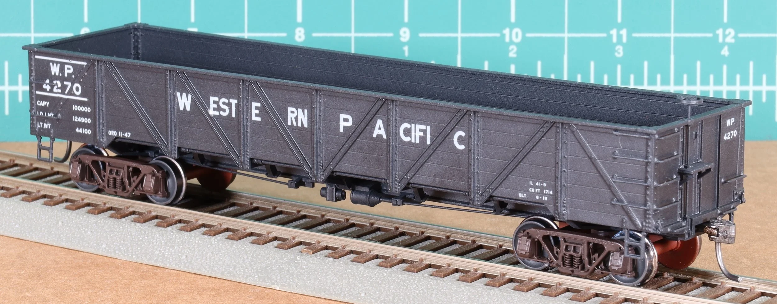 WP GSCompGon Finished Car Wood End Iso.JPG