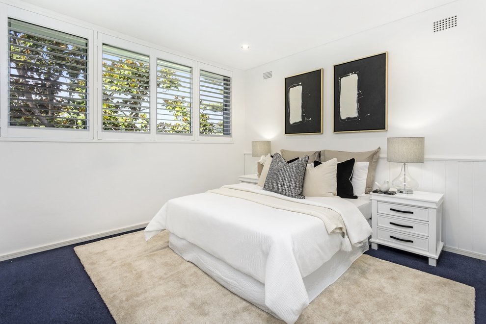 MAIN BEDROOM
