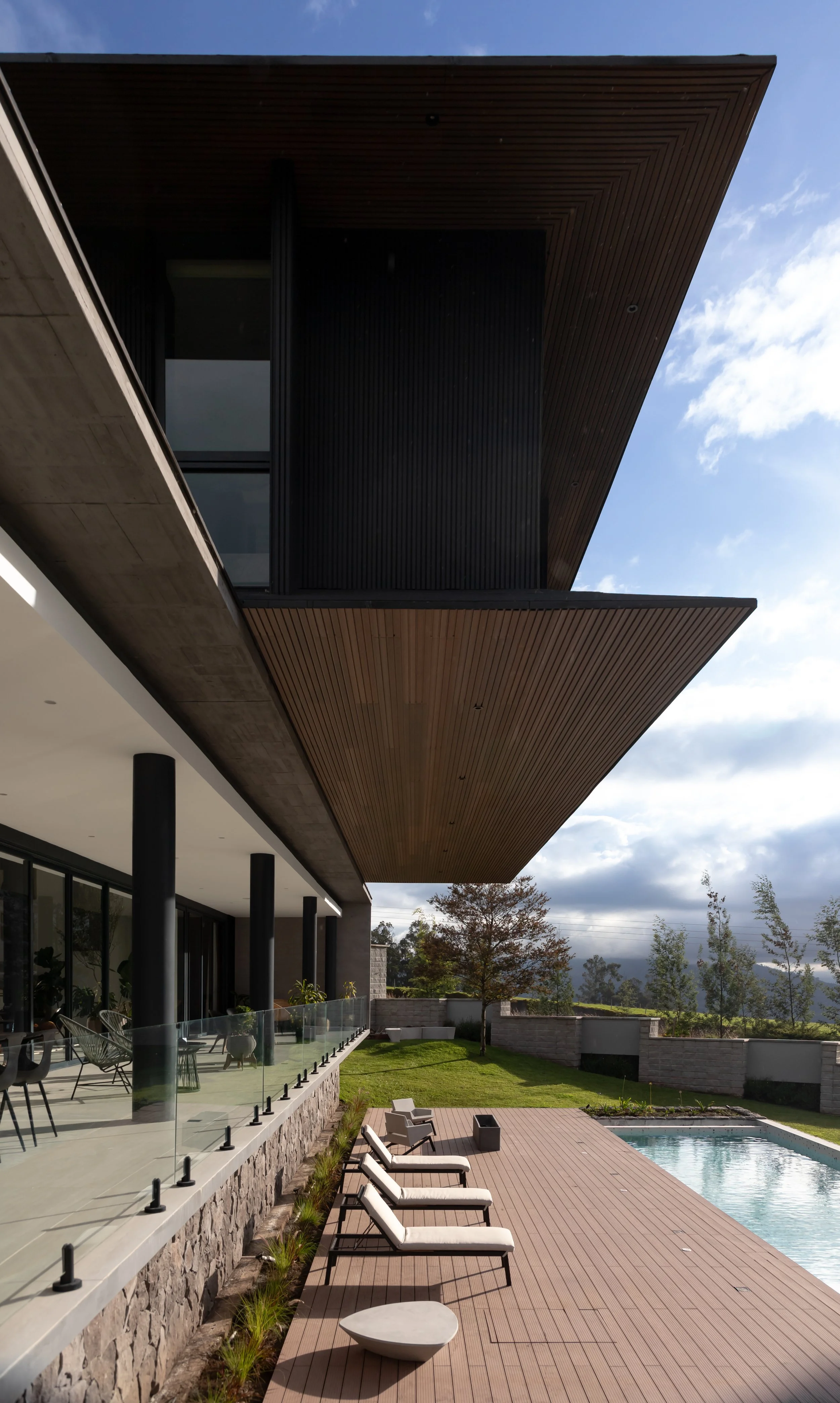 CASA ROBERTO BUCHELLI CARLOS CASTILLO JAG-9326 ALTA.jpg