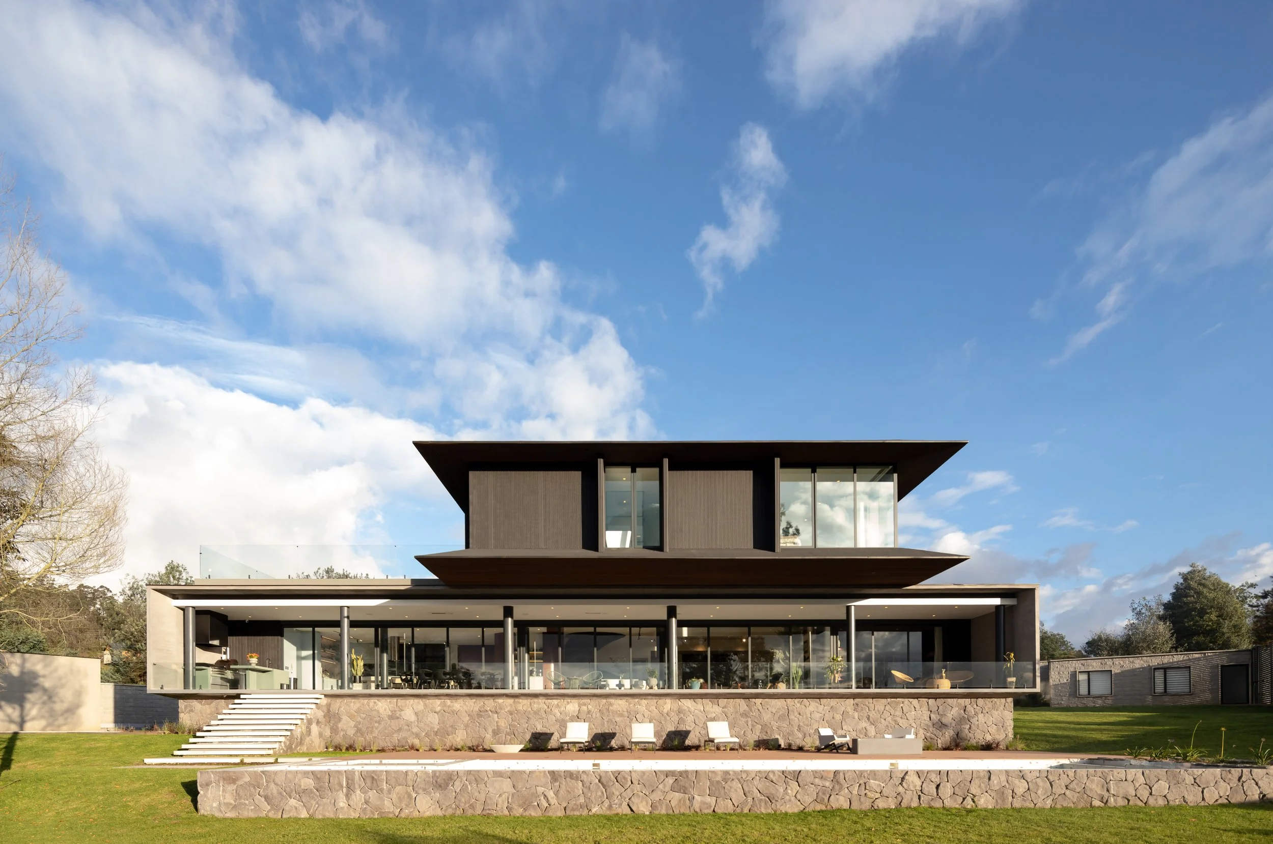 CASA ROBERTO BUCHELLI CARLOS CASTILLO JAG-9407ALTA.jpg