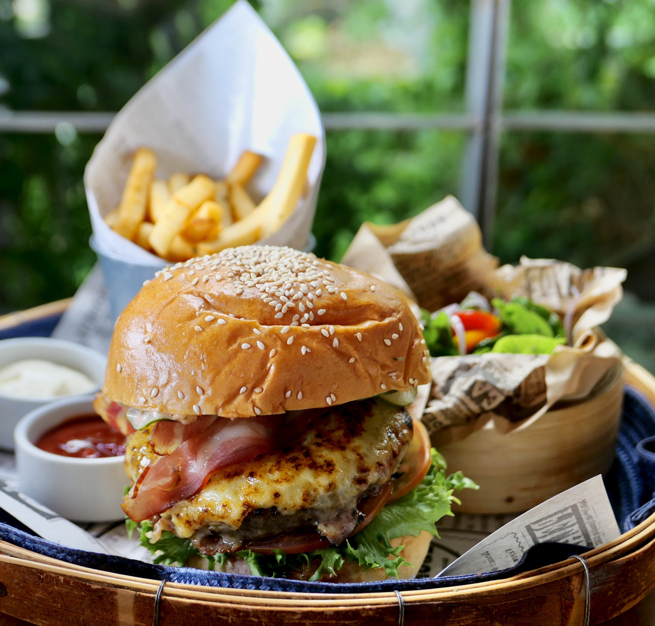 All Day Dining — Dr Frogs Bar & Grill