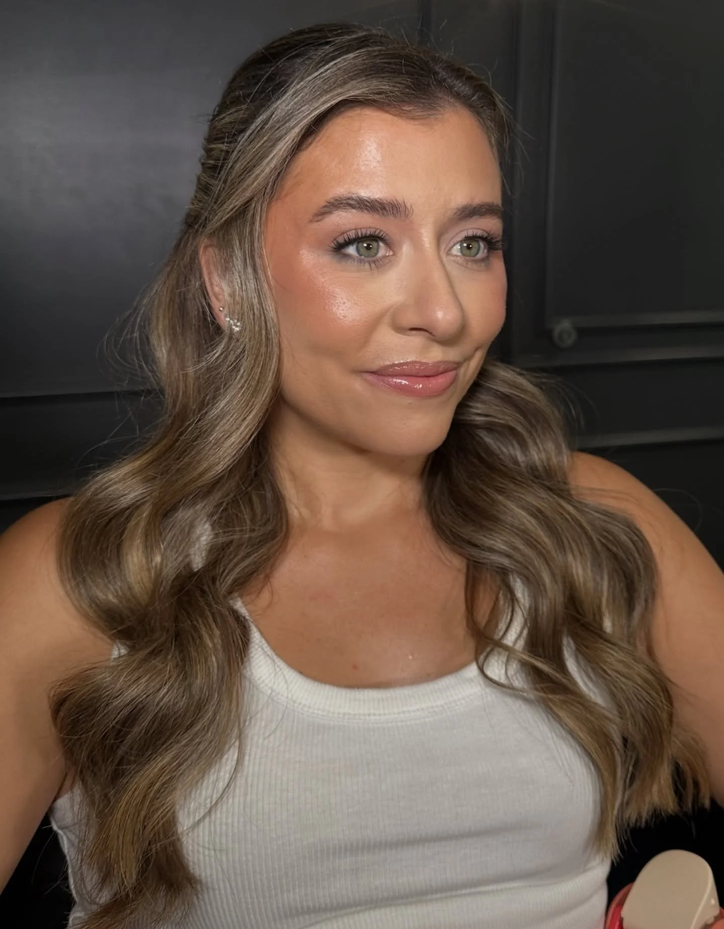 bridal makeup &amp; hair @looksby.meg 

Inquire to become a looks by meg bride ✨
www.looksbymeg.com

#losangelesmakeupartist #socalmakeupartist #santabarbaramakeupartist #bridalmakeup #bridalmakeupartists #bridalmakeupartist #makeupartist #bridalmake