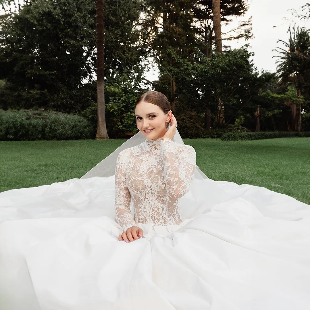 Tiarne, a vision of timeless elegance in @alinlekal.