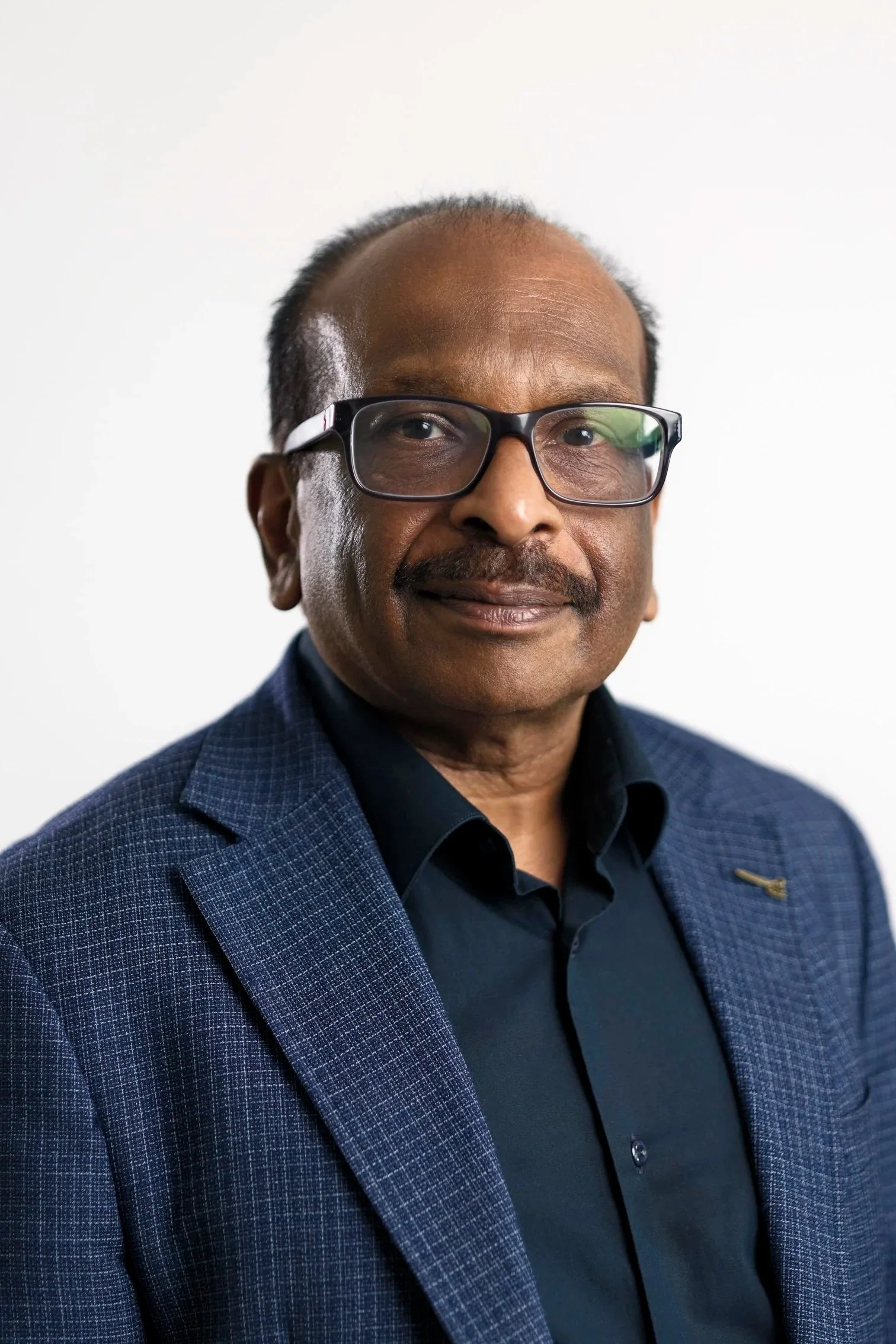 Dr Augustine Manoharan
