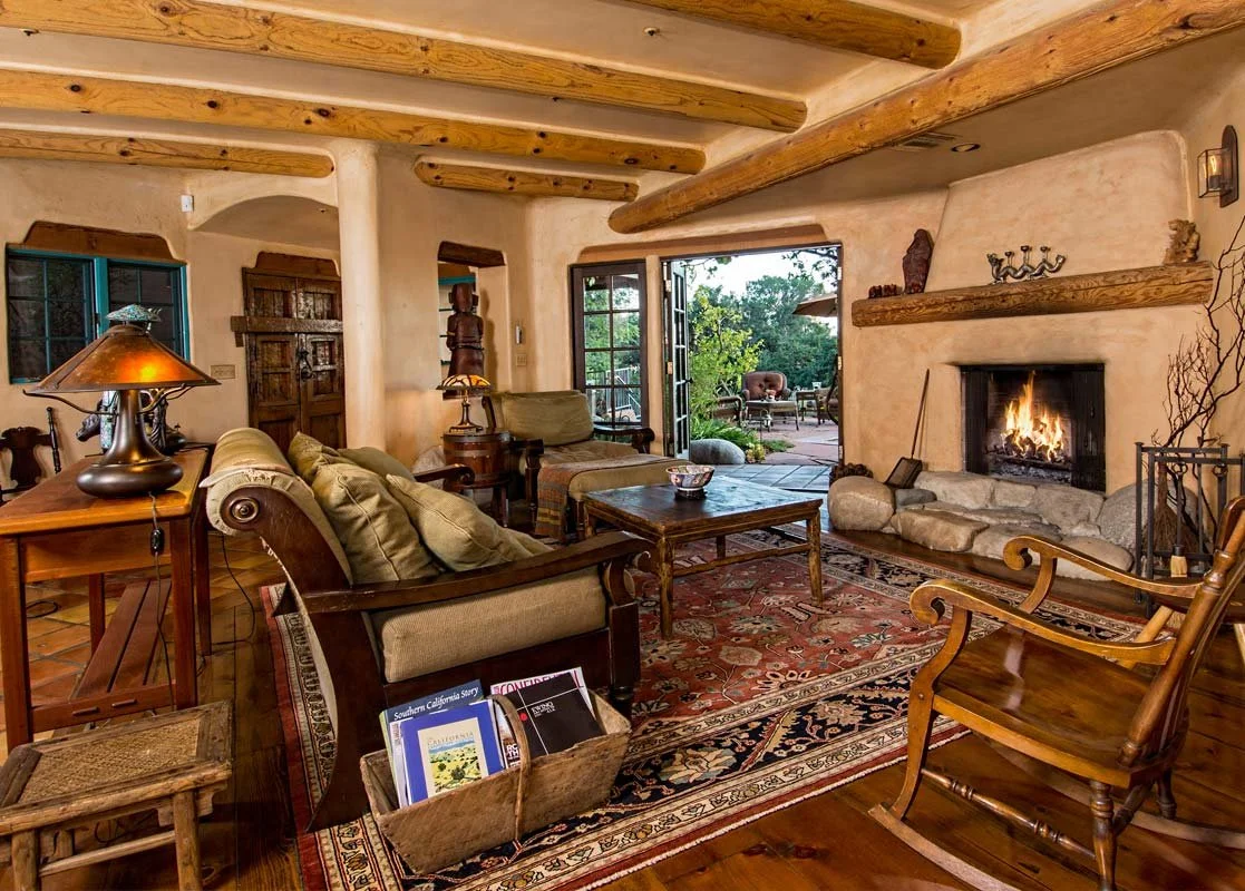 HOME_3.jpg