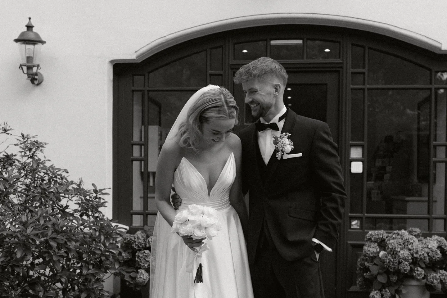 &mdash; this kind of love &mdash; 

photo // @damlaoezer.photography 

#wedding #weddingflowers #bridalbouquet