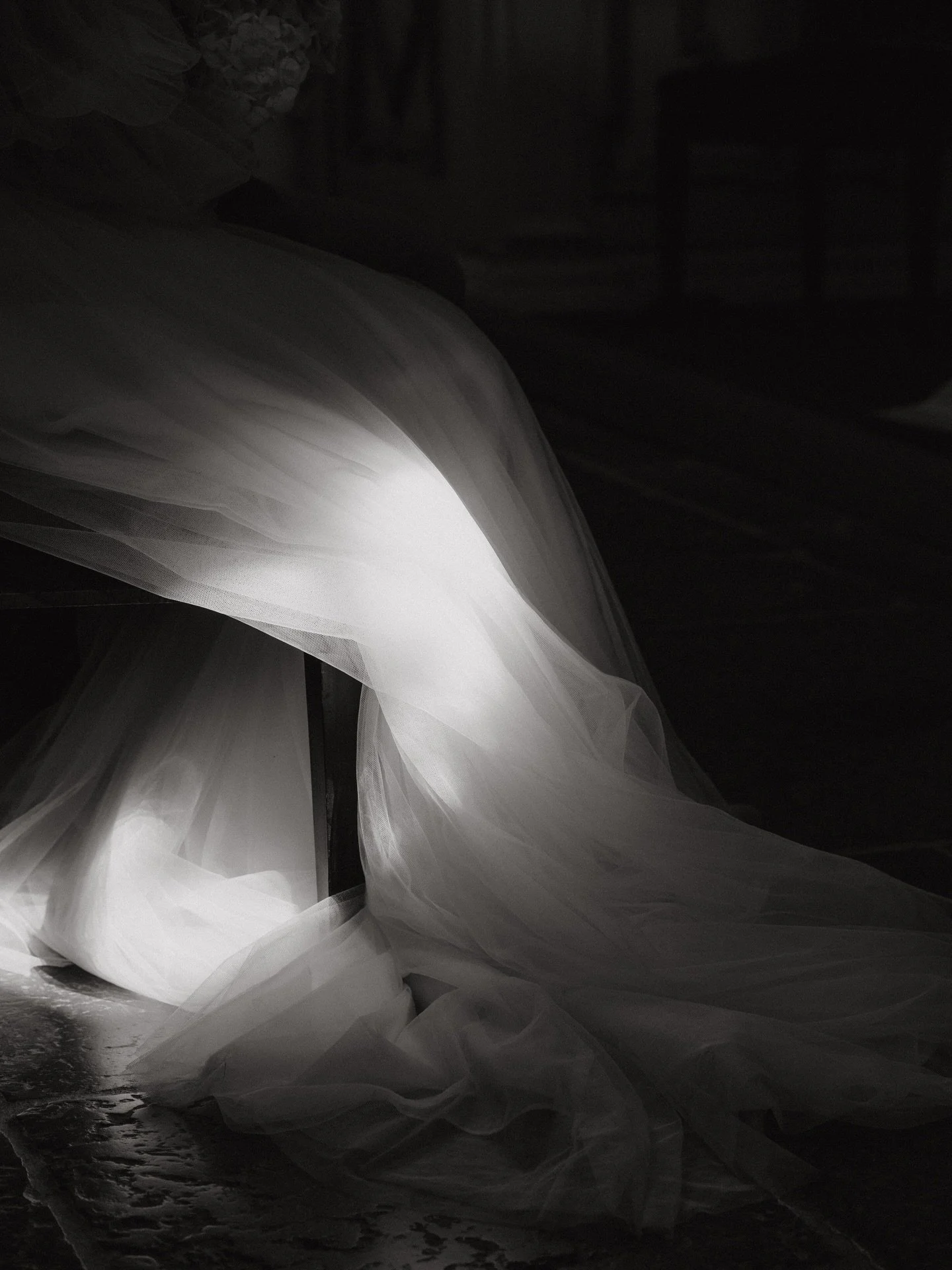 &mdash; so beautifully captured &mdash; 

photo // @lichtundliebe.fotografie 

#wedding #bridaldetails #weddingflowers #weddingphotography #bridalbouquet