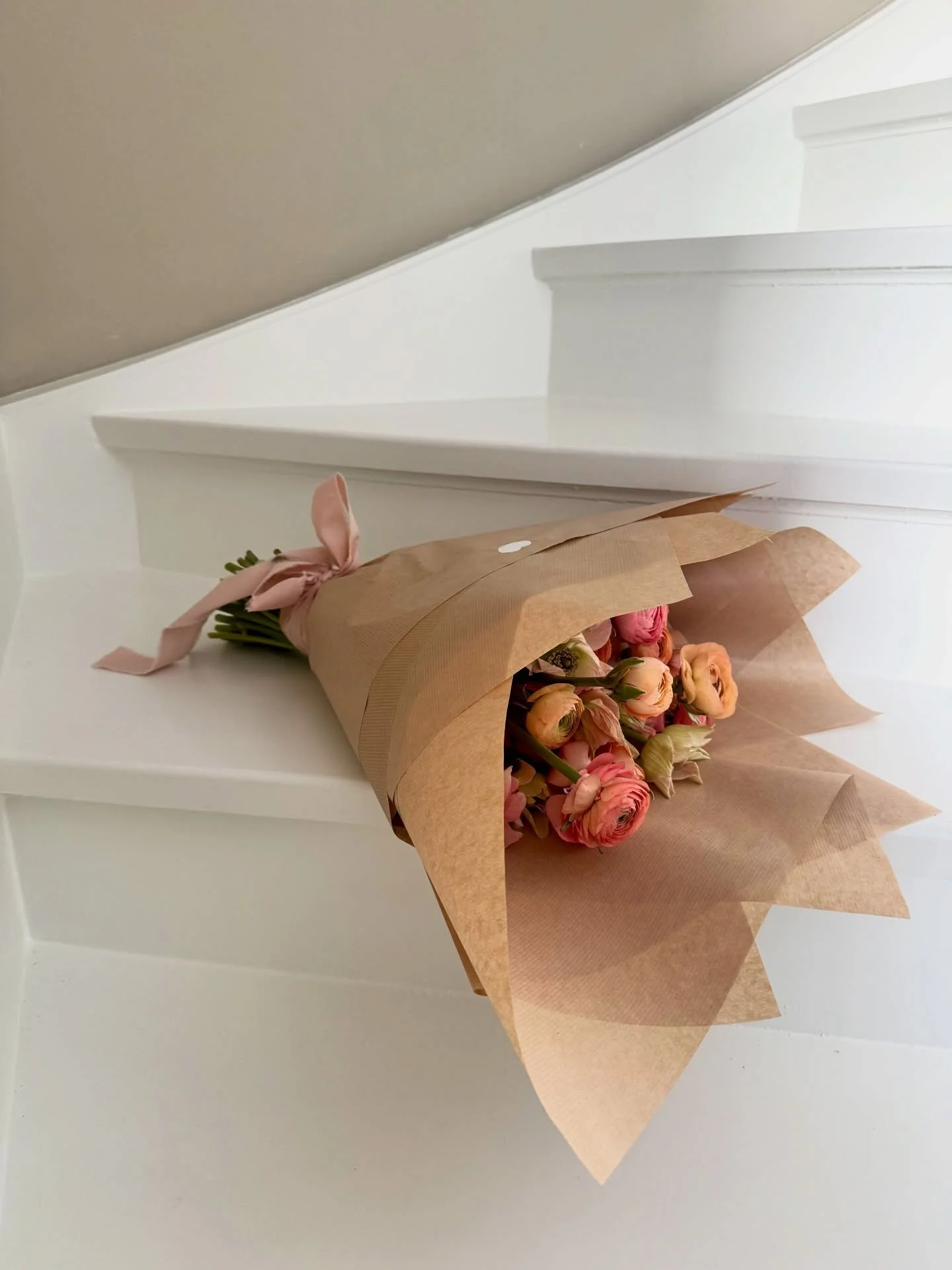 &mdash; for valentine&lsquo;s day &mdash; 

#happyvalentinesday #flowerbouquet #valentinesbouquet #flowerarrangements #sylt