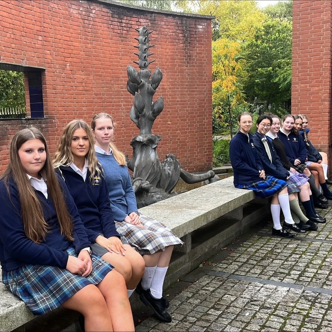 5th and 6th Year Art students got to enjoy the Sculpture in Context Exhibition in the Botanic Gardens today @nationalbotanicgardens_ireopw