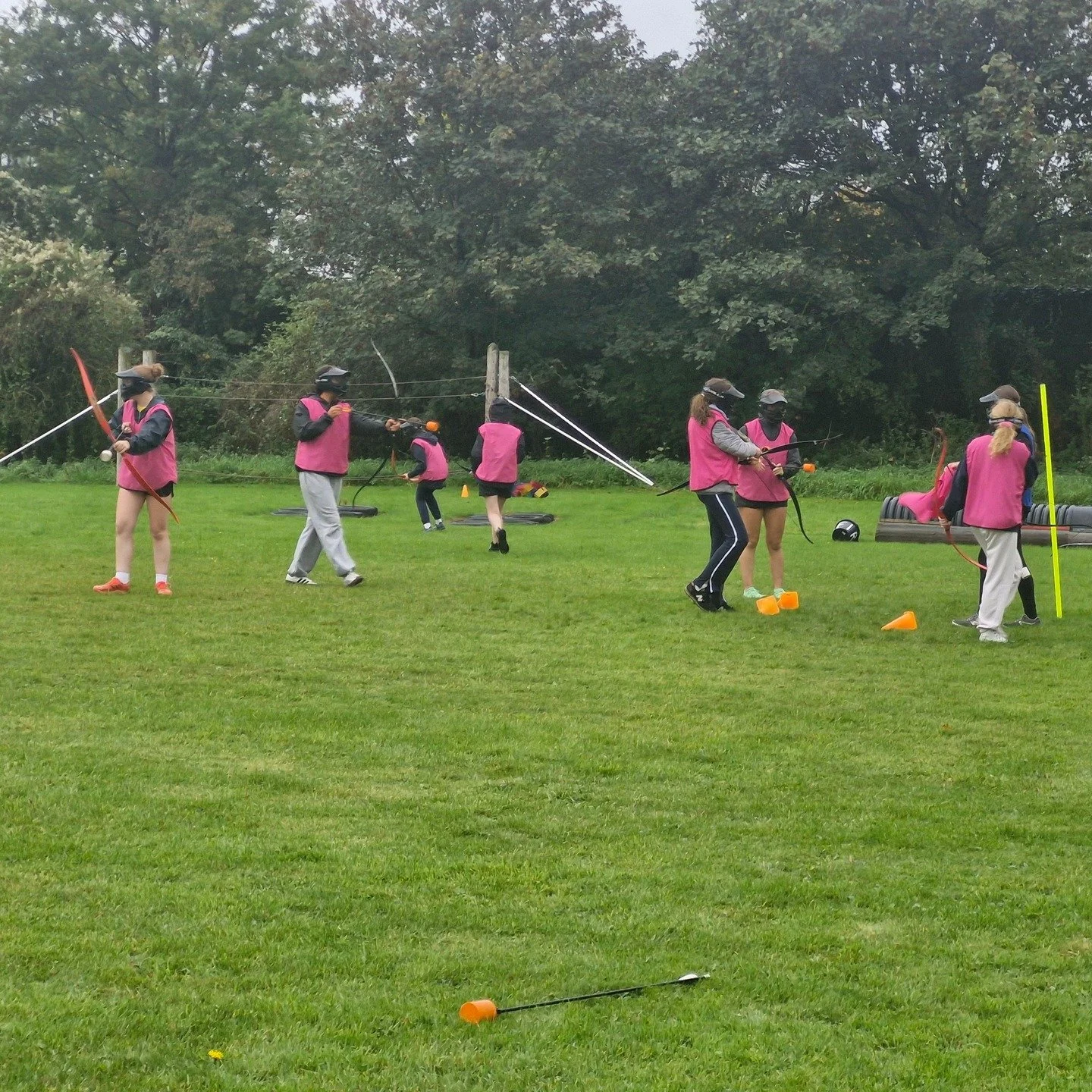 The Transition Year students, along with 14 French and Spanish exchange students, had a fantastic trip to Birr last week staying overnight in a hostel. They went canoeing and orienteering and took part in a scavenger hunt, archery, team building acti