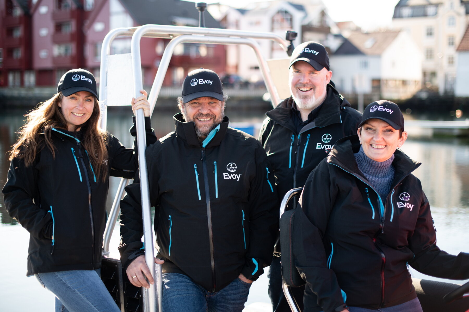 Utvidar staben med 50%! 