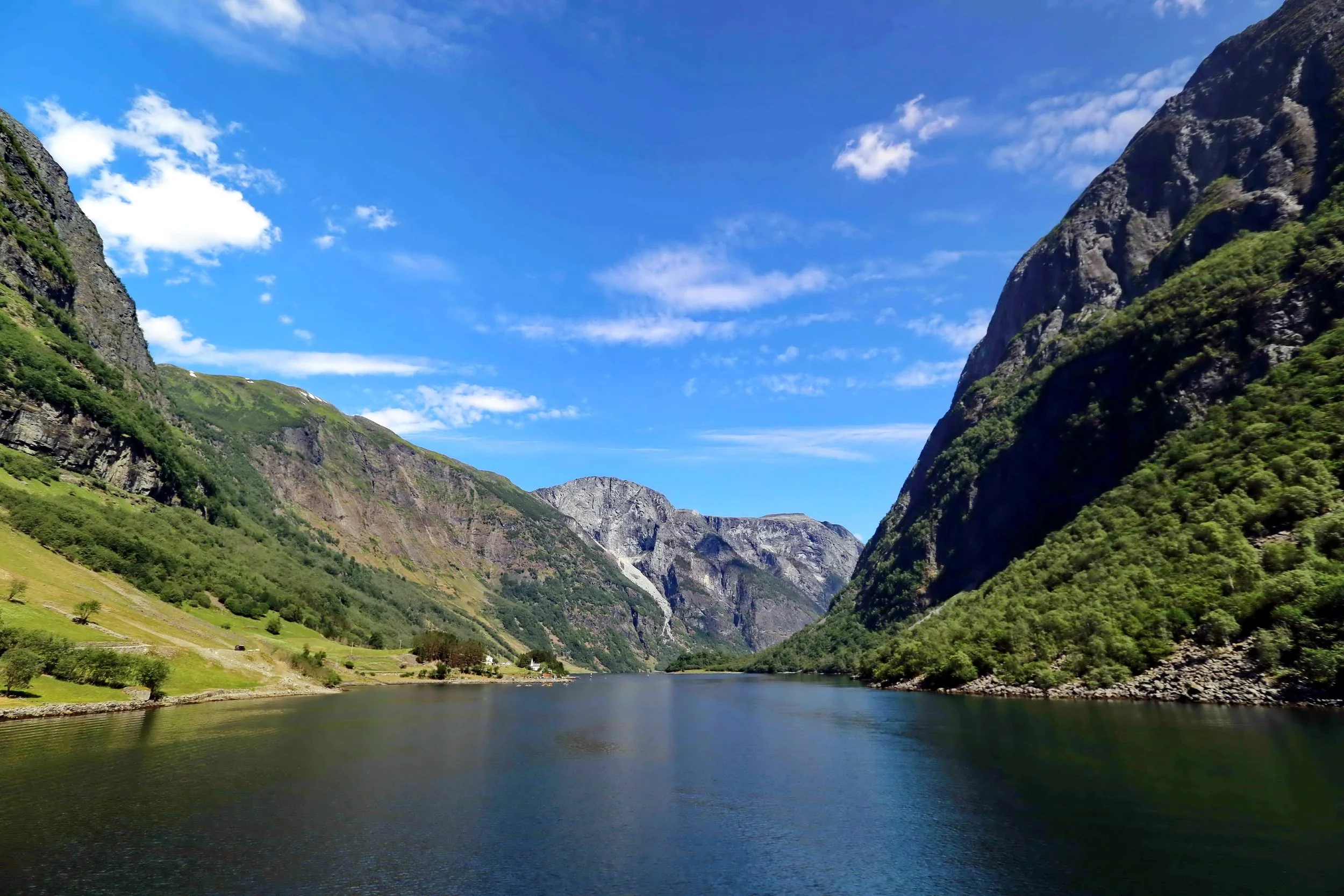 6 måter cruiseskip kan ferdes utslippsfritt i fjordene 