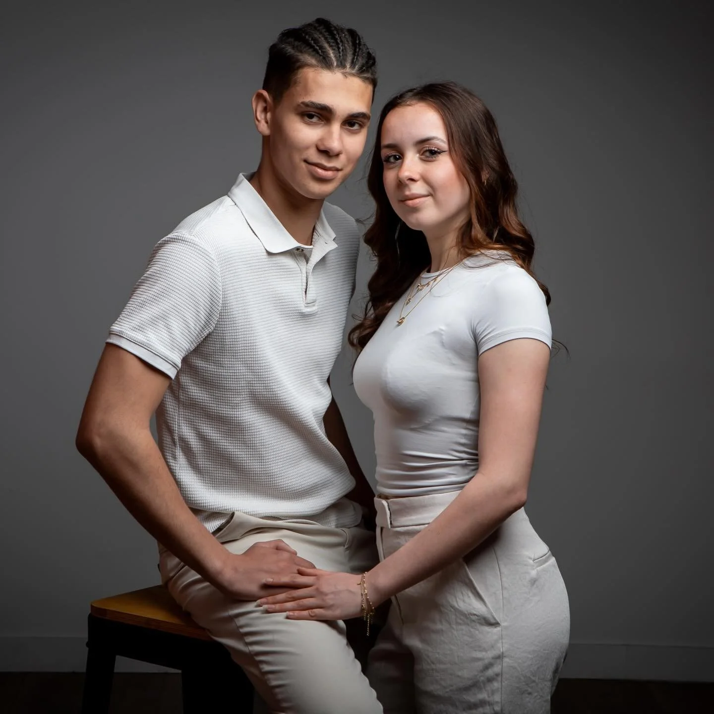 Un duo qui respire la complicit&eacute; et l&rsquo;&eacute;l&eacute;gance ✨

Une connexion naturelle qui se voit sans m&ecirc;me parler 🤍

#couple #amour #shooting #morbihan #atelierderonan