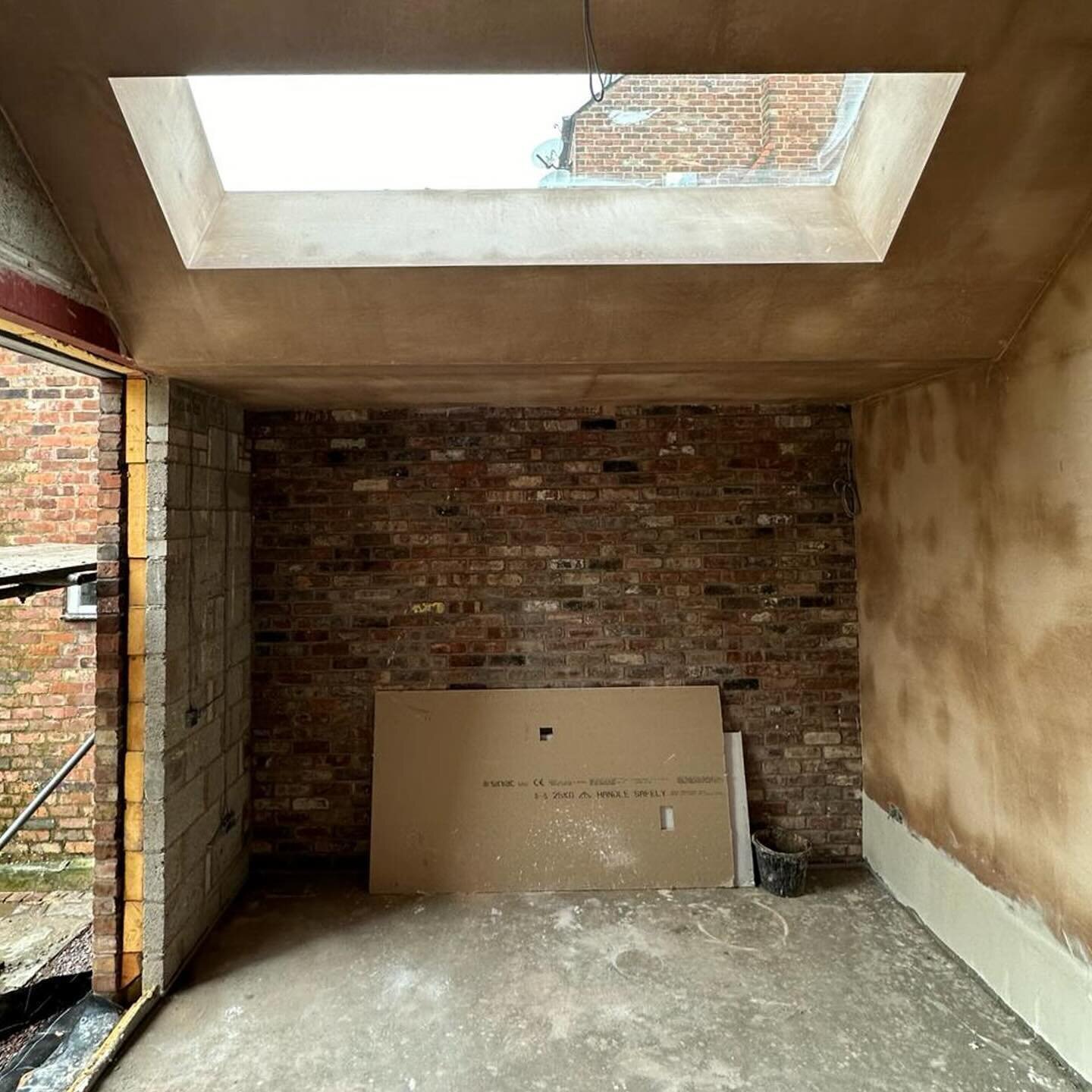 Making great progress on site in Didsbury. 

Render and glazing coming in the next few weeks. 
.
.
.
.
.
.
#extension #home #riba #ribacharteredpractice
#workwithanarchitect #happinessthroughdesign #dontmoveimprove #wedesignhomes #architect
ure #t