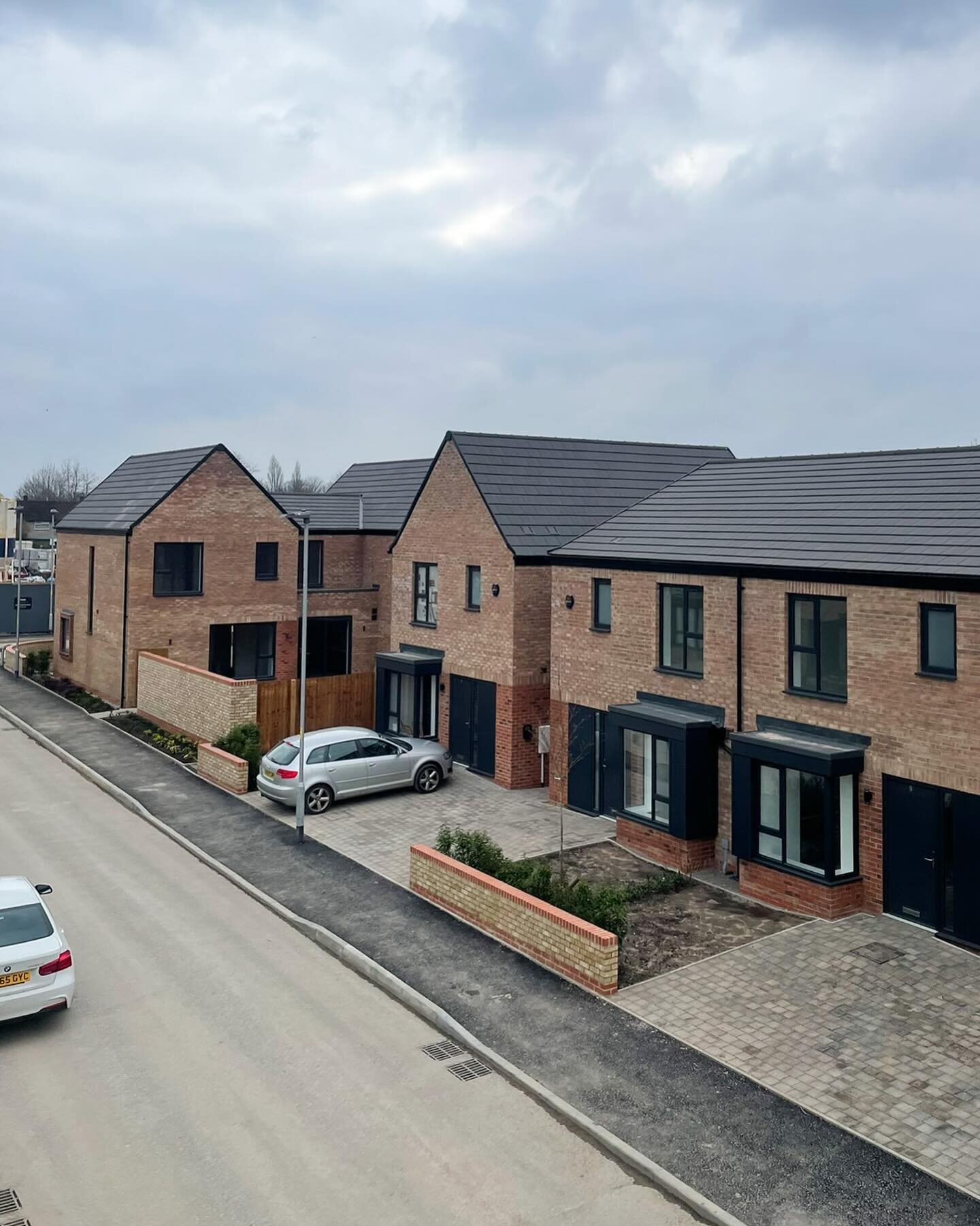 Photos from a recent site visit to our 57 house scheme at Shore Fold. 
Great to see the first phase of houses completed with residents moving in and making the houses their own.

.
.
.
.
#riba #ribacharteredpractice #workwithanarchitect #constructi