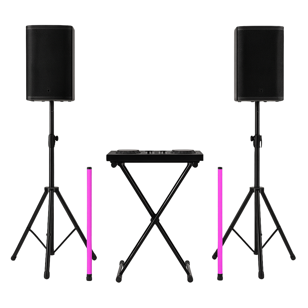 DJ-setup med to tophøjtalere på stativ, DJ-pult på krydsstativ og to blå LED-lysrør i et simpelt og kompakt design til mindre fester.