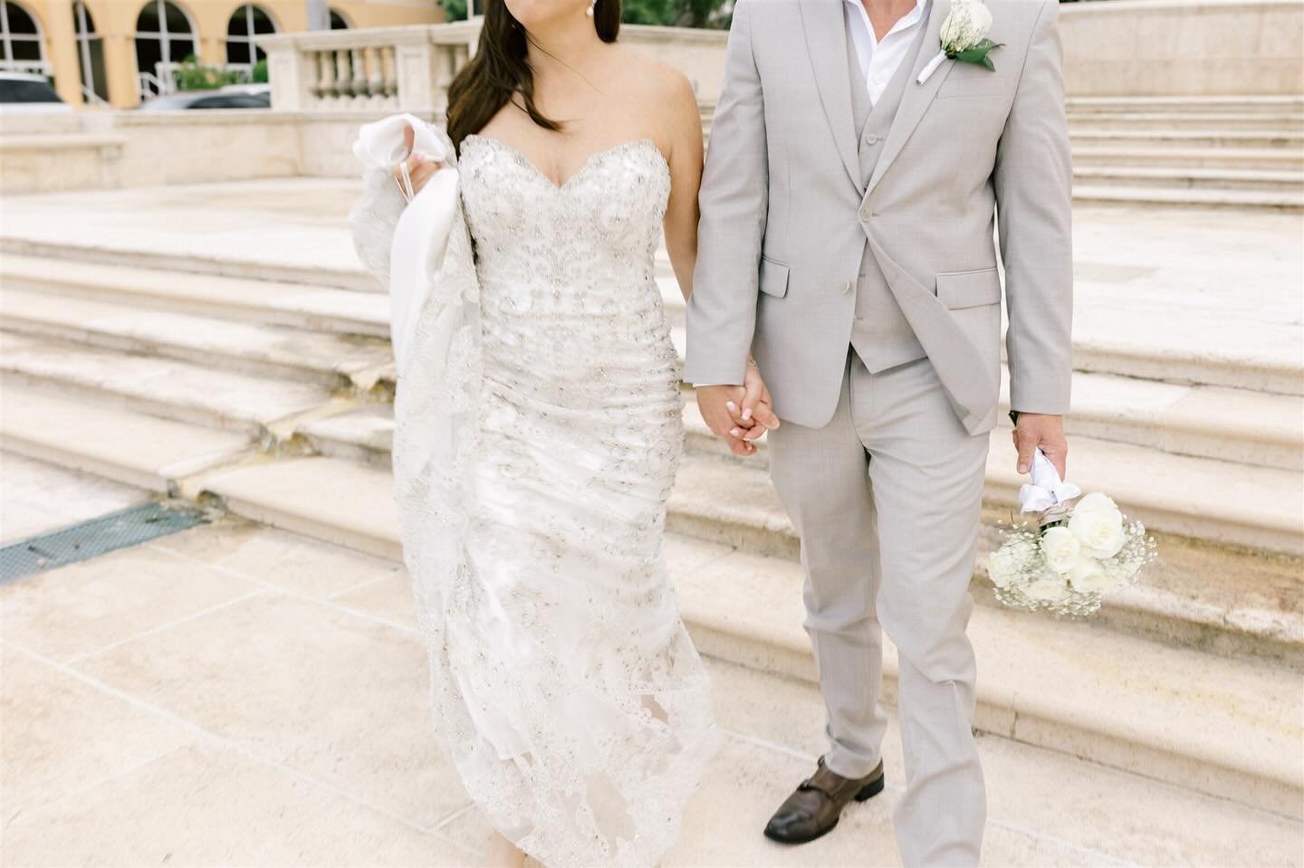 I smell wedding season approaching 💒 

#orlandoweddingphotographer 
#justmarried 
#weddingphotographer
#centralfloridaphotographer 
#weddingseason 
#weddingstyle 
#filmfeel 
#lookslikefilm 
#timelessweddings
#weddingchicks 
#bridalmusings 
#tampawed