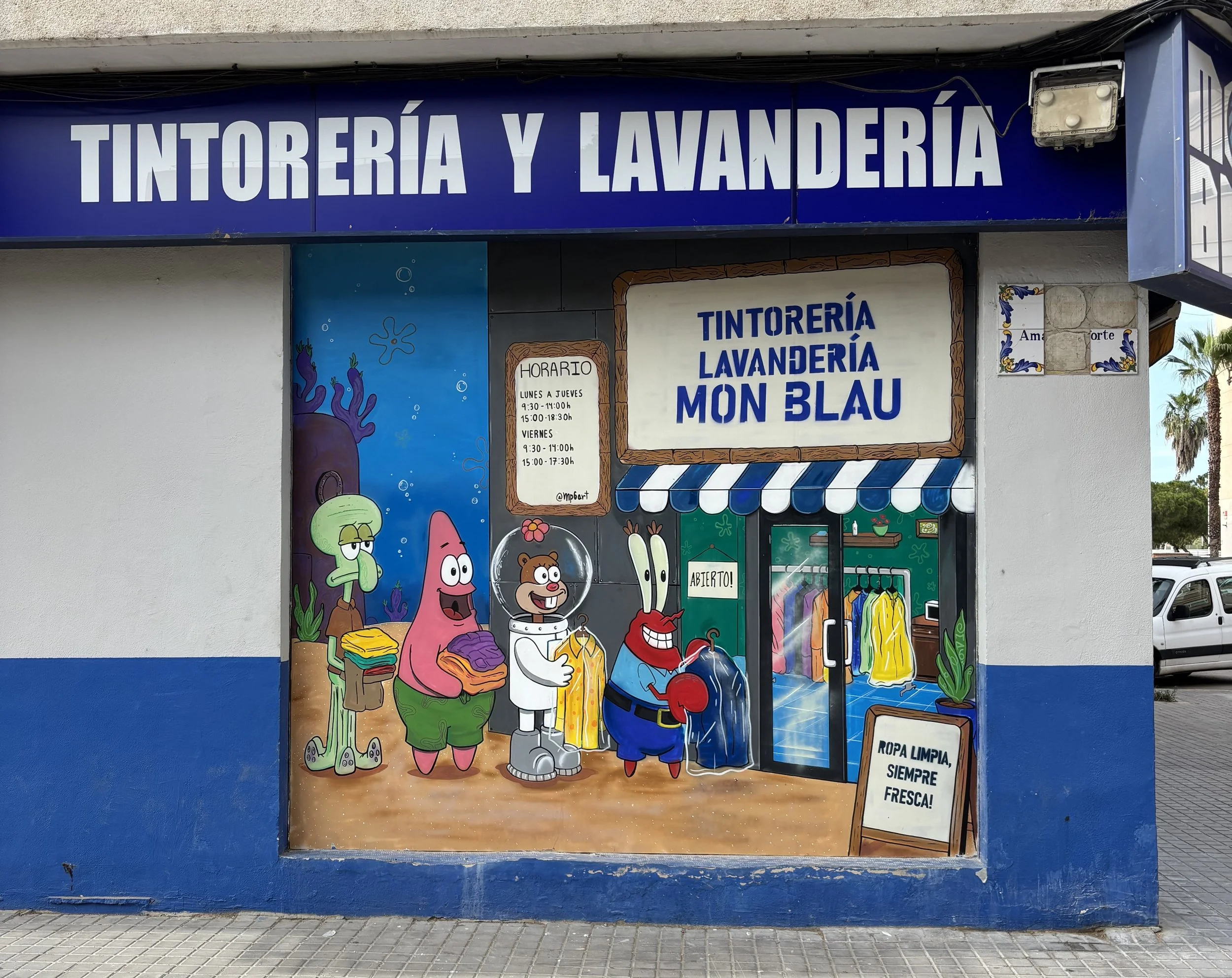 Lavanderia Mon Blau