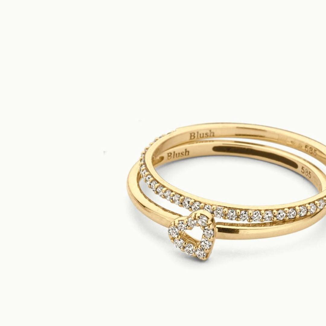 Vandaag vieren wij iedere vorm van liefde, romantisch, moederschap, vriendschap, liefde is liefde. Happy Valentine's Day. ❤️ Ringen van @blush_jewels
.
.
 #horloges #uwjuwelierinLisse #sieraden  #handmadejewelry #goud  #JewelryLovers #LoveIsLove #Val