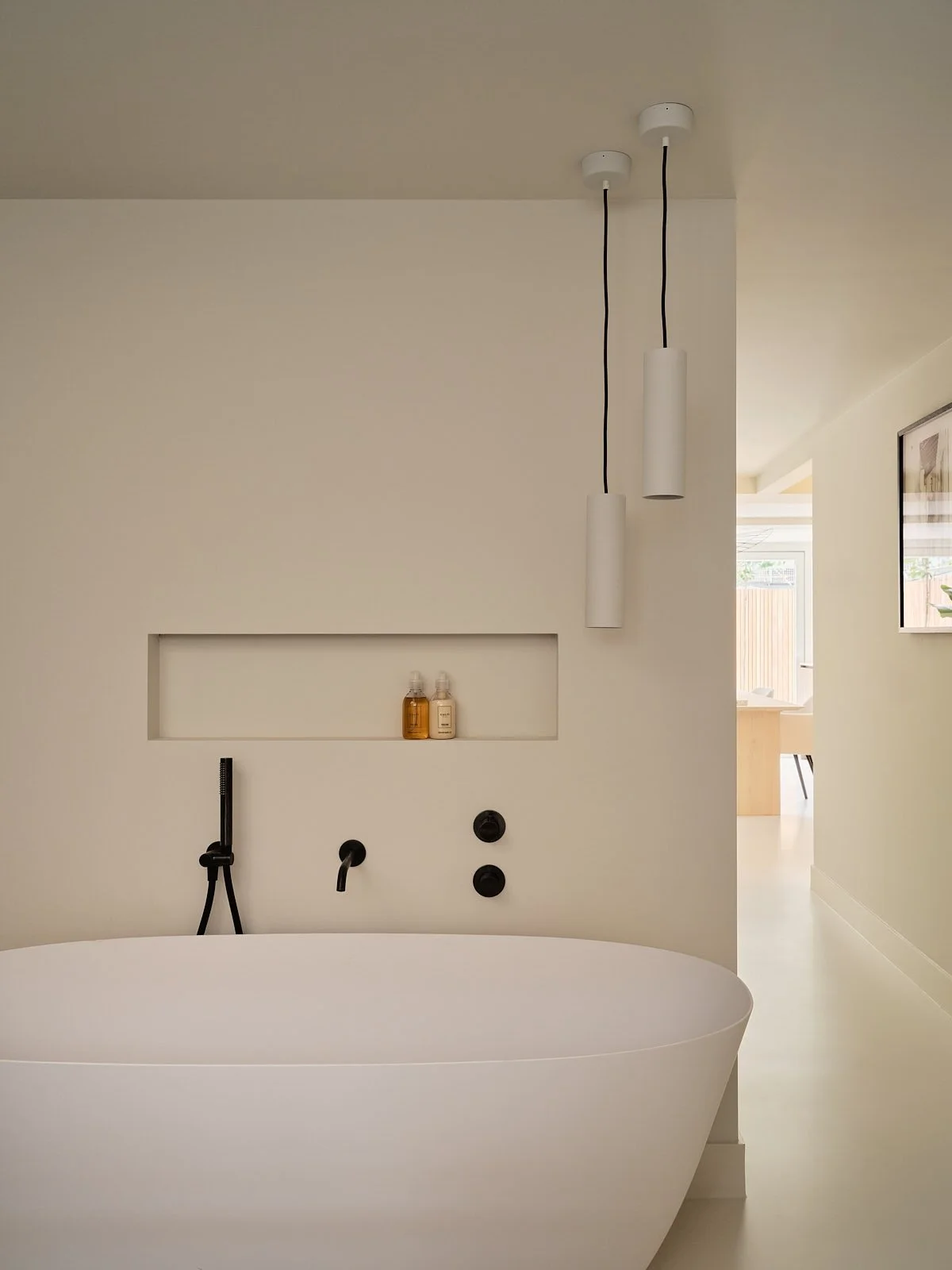 seaside-haven-24-freestanding-bath.jpg