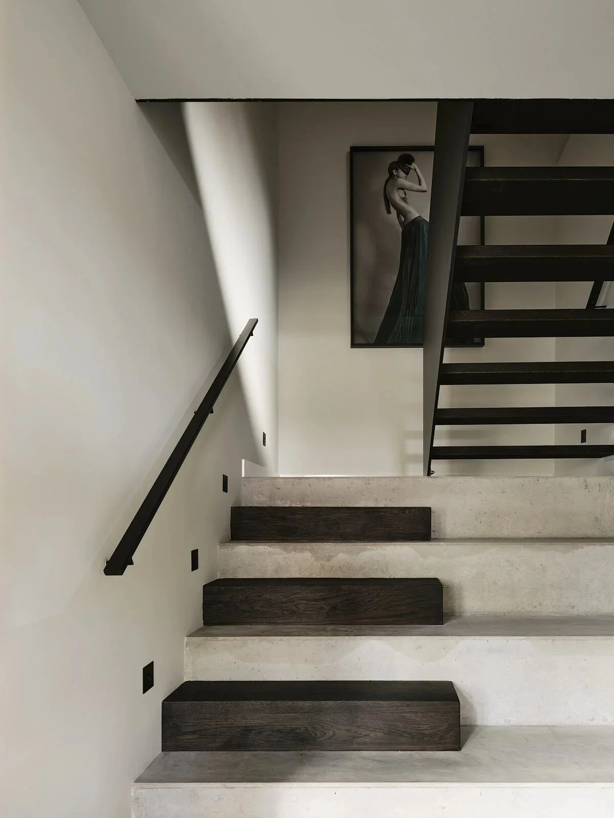 hidden-manor-10-staircase.jpg