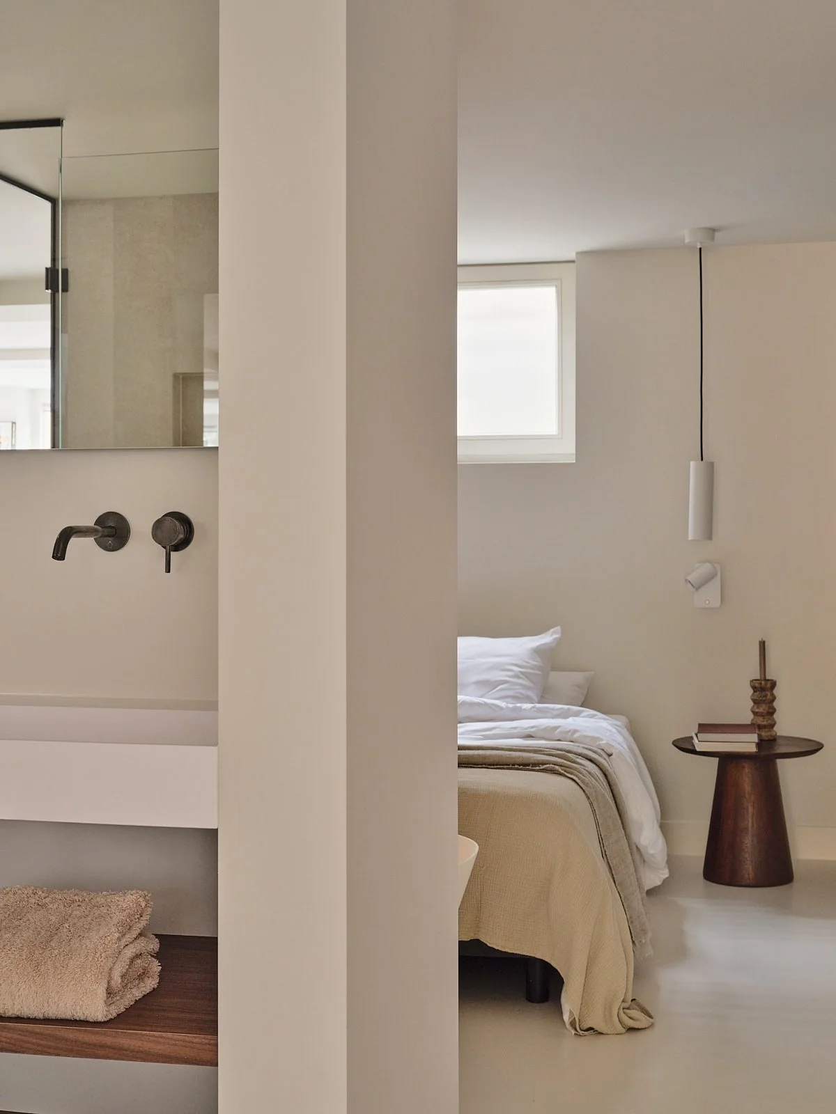 seaside-haven-19-bedroom-bathroom.jpg