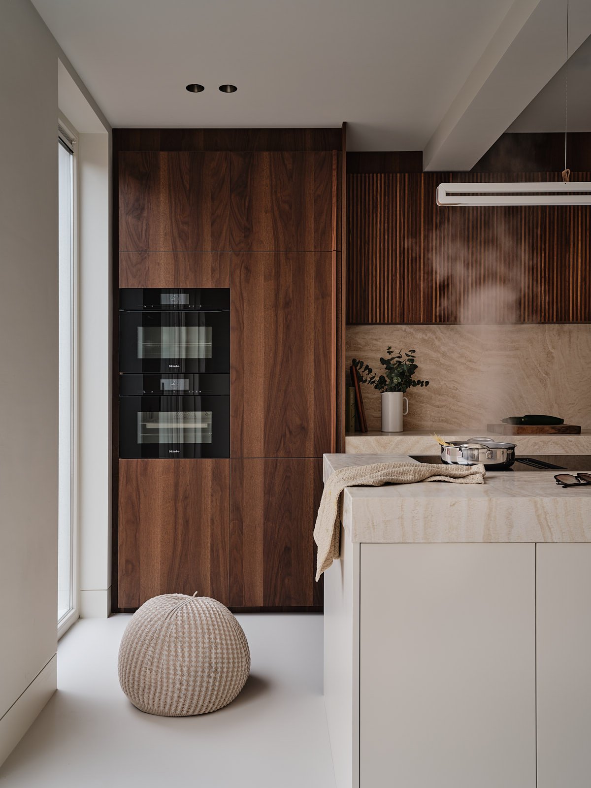 seaside-haven-09-walnut-kitchen.jpg