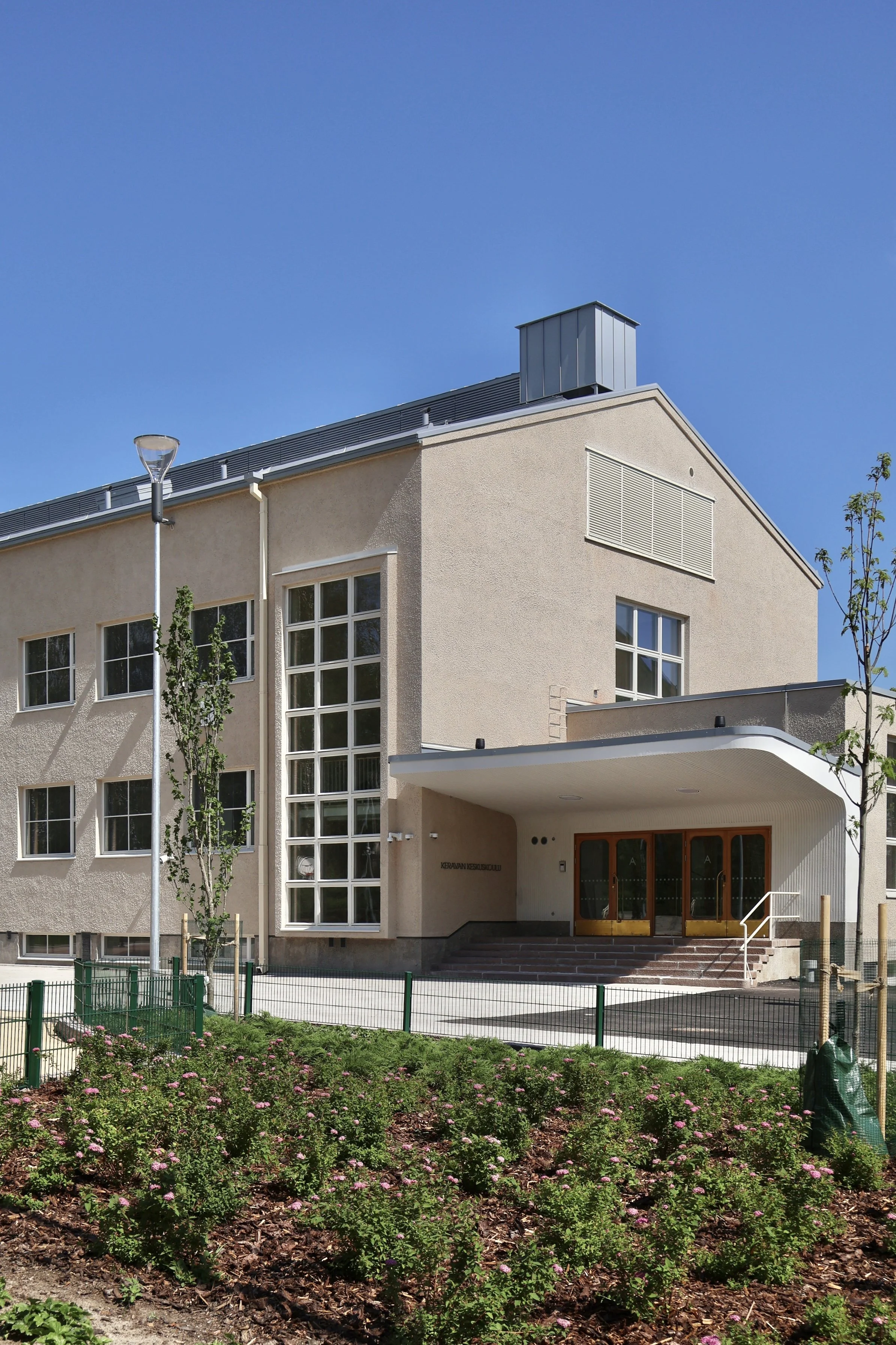 Keravan keskuskoulu / Kerava school